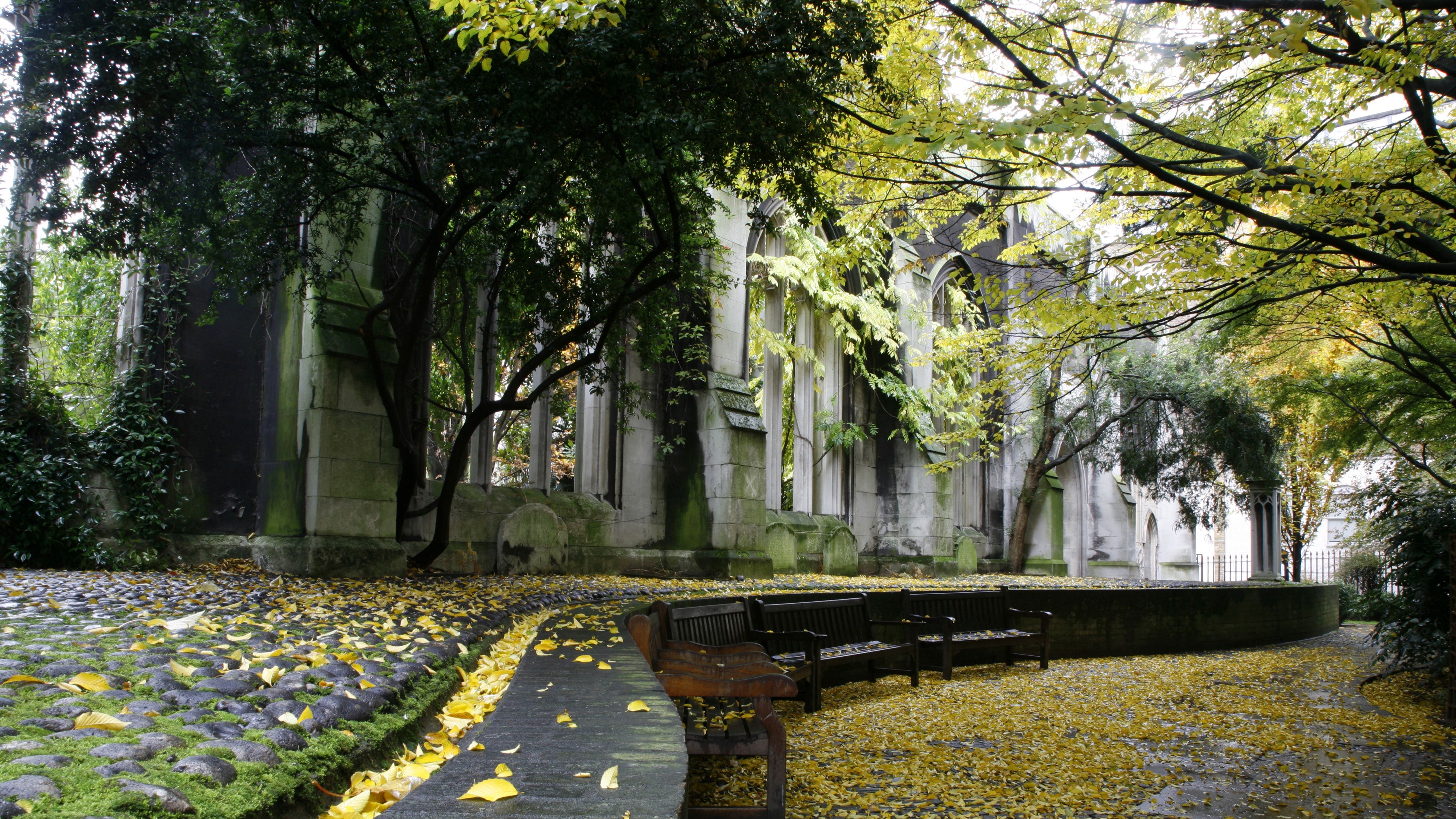St Dunstan in the East Church Garden.