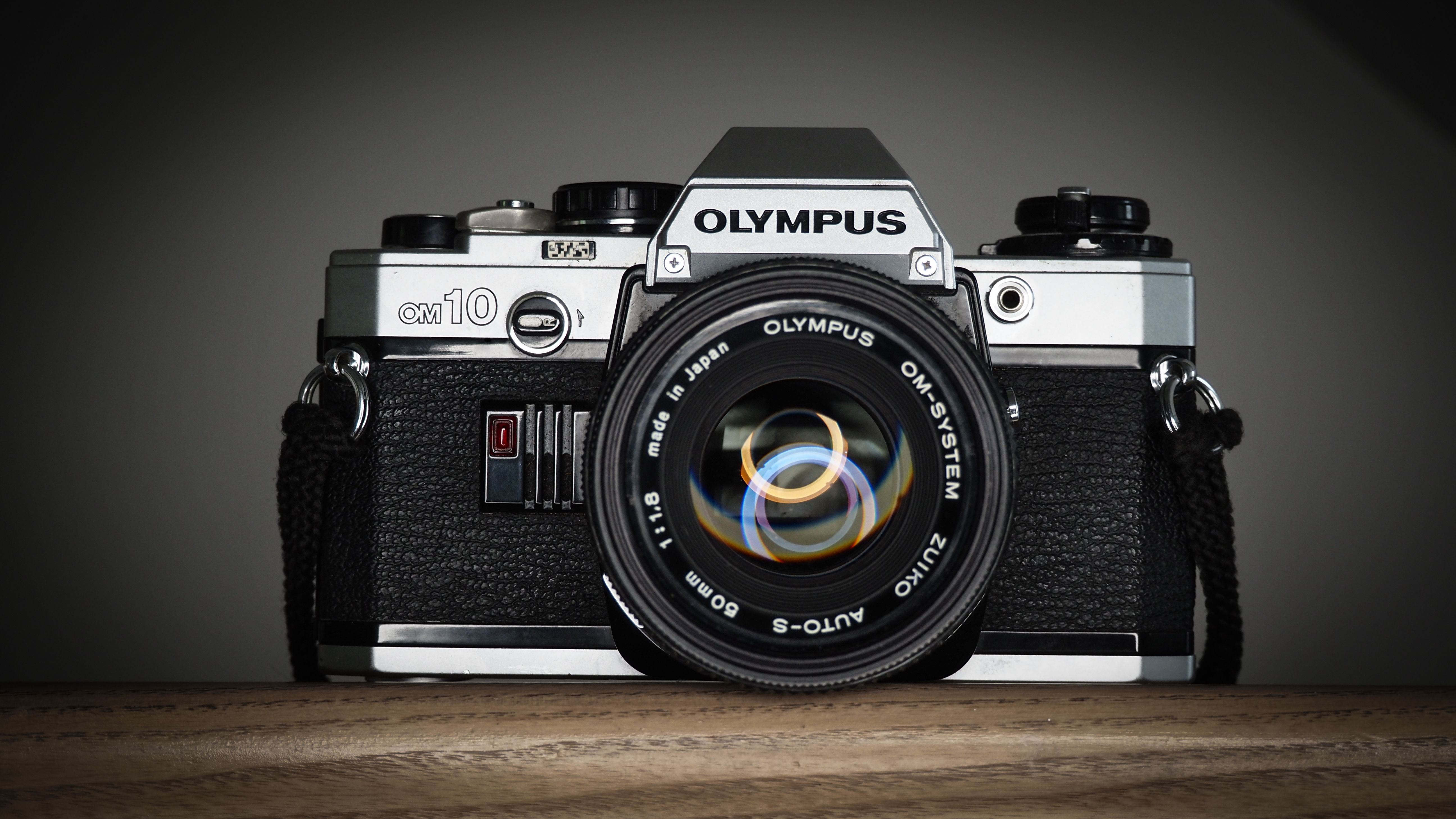 【美品】 OLYMPUS OM10 Amazon.com : Olympus Om-10 Camera with F.zuiko 50mm Lens 1
