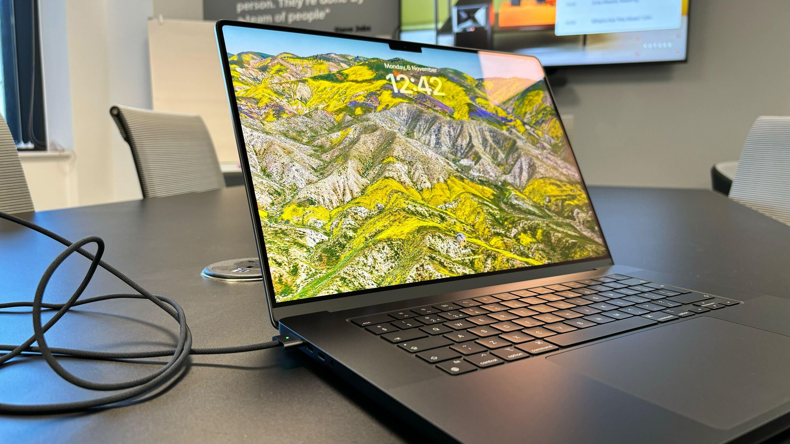 【 新品 】Apple MacBook Pro M4 14inc Apple MacBook Pro 14-inch (M4, 2024) review | Tom's Guide