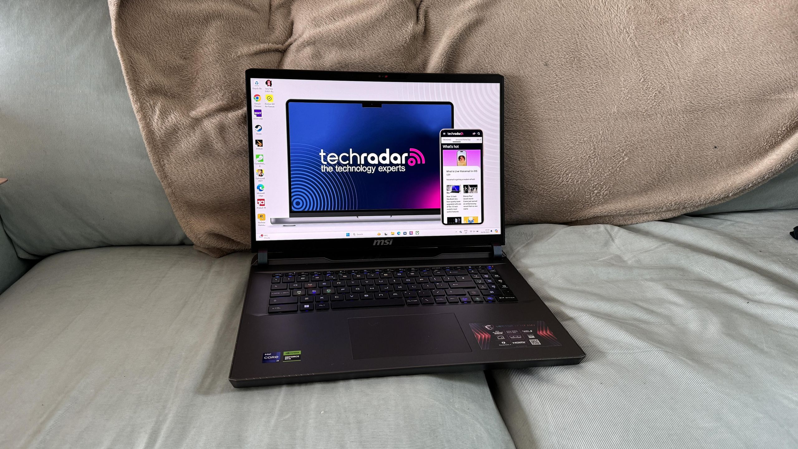 MSI Vector 17 HX: an outdated design can