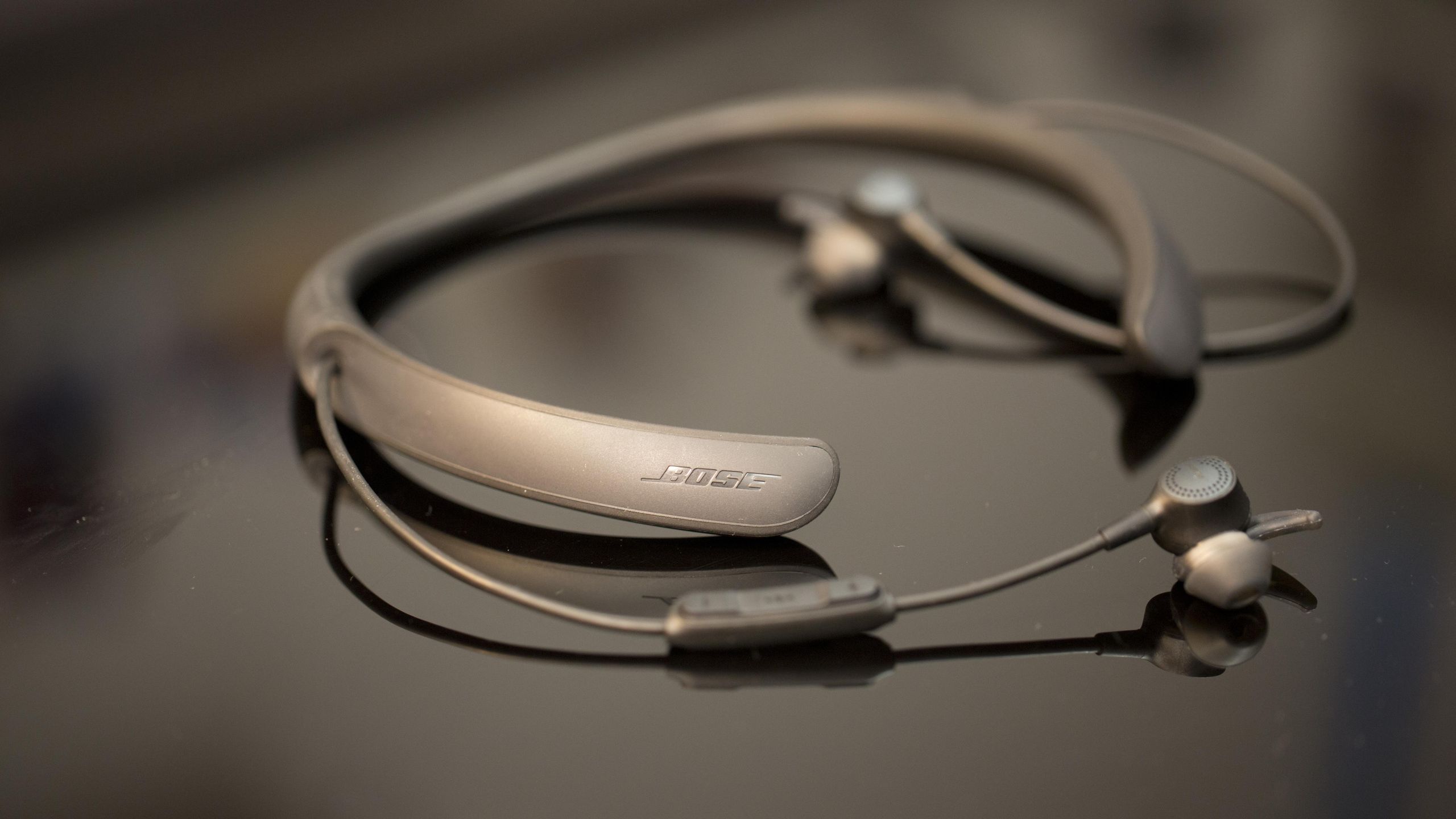 値下　BOSE QC30 Amazon.com: Bose Quiet-control 30 Wireless Headphones Noise