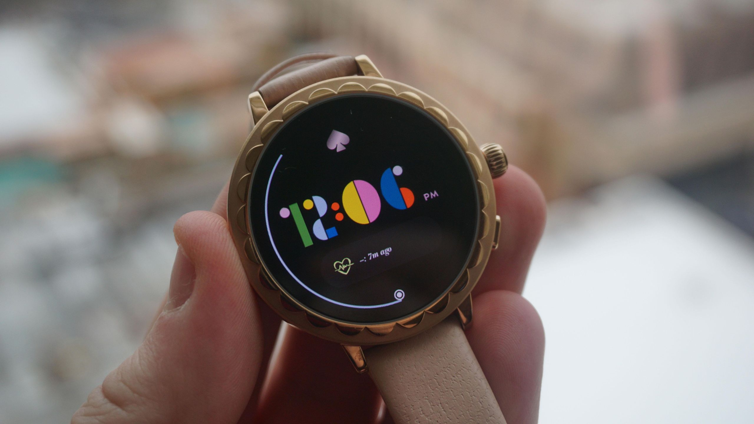 時計 kate spade SCALLOP SMARTWATCH yXN32YTYESWyMrYWkGQqF8.jpg