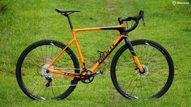 【にんじん】2017GIANT TCX ADVANCED PRO2 tqZ9sdwRCkXYnFCa9ERbsH.jpg