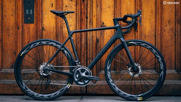 Canyon Ultimate CF SLX 8.0 Disc first ride - Review
