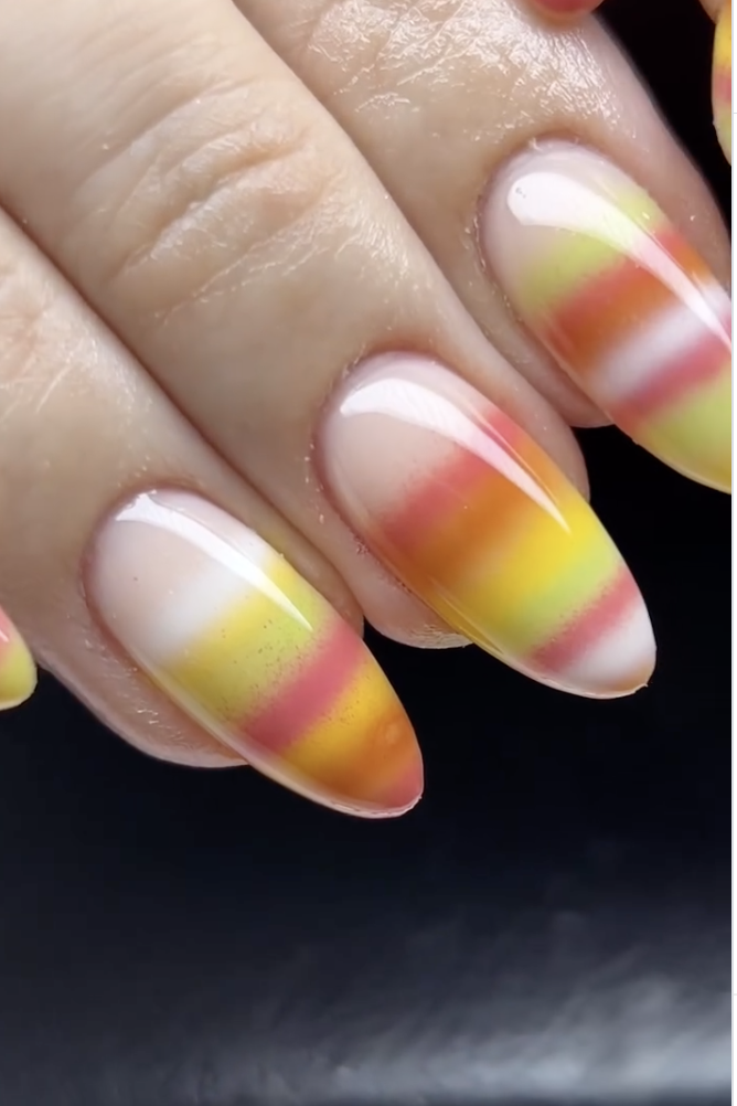 striped hazy airbrush nails retro