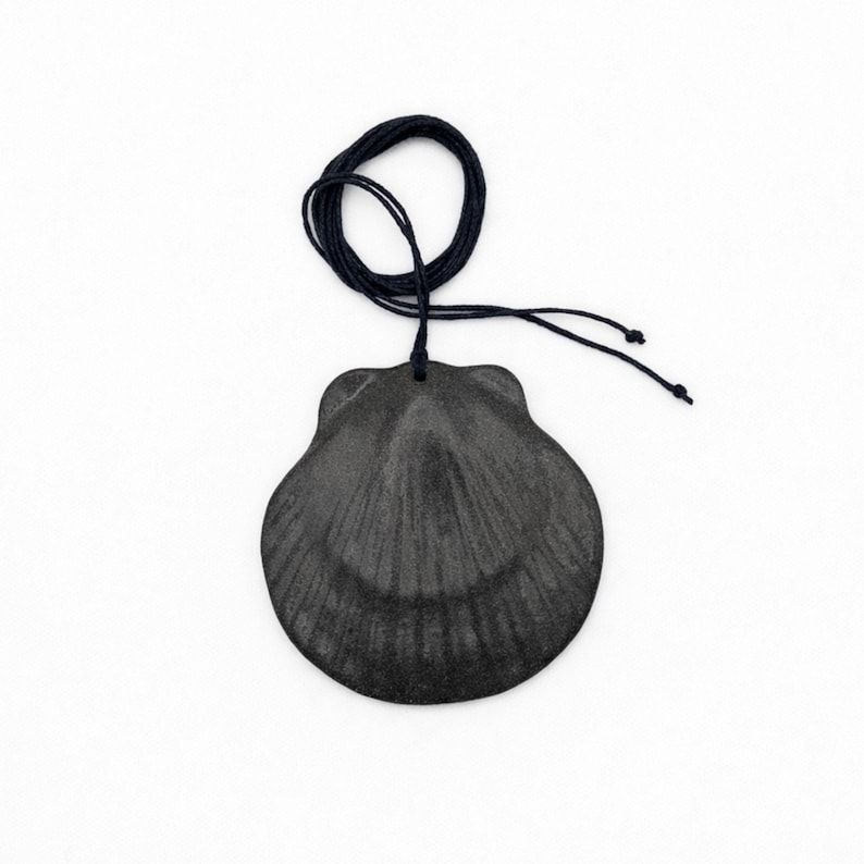 Scallop Shell Ceramic Necklace [maxi]: Black Clay With a Natural Brownish Shade