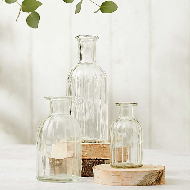 Ribbed Glass Bud Vase: Vintage Style Tablescape Centrepiece