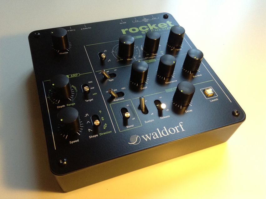 鍵盤楽器 Waldorf Rocket Synthesizer a660df83558698acc5891055adb4ea