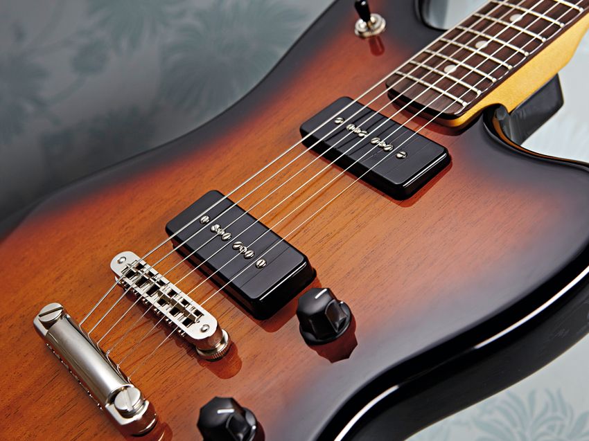 ギター Fender Modern Player Jaguar P-90 H76269000003001-00-600x600.jpg