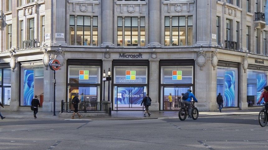 Microsoft is shutting down its flagship retail storefront in the