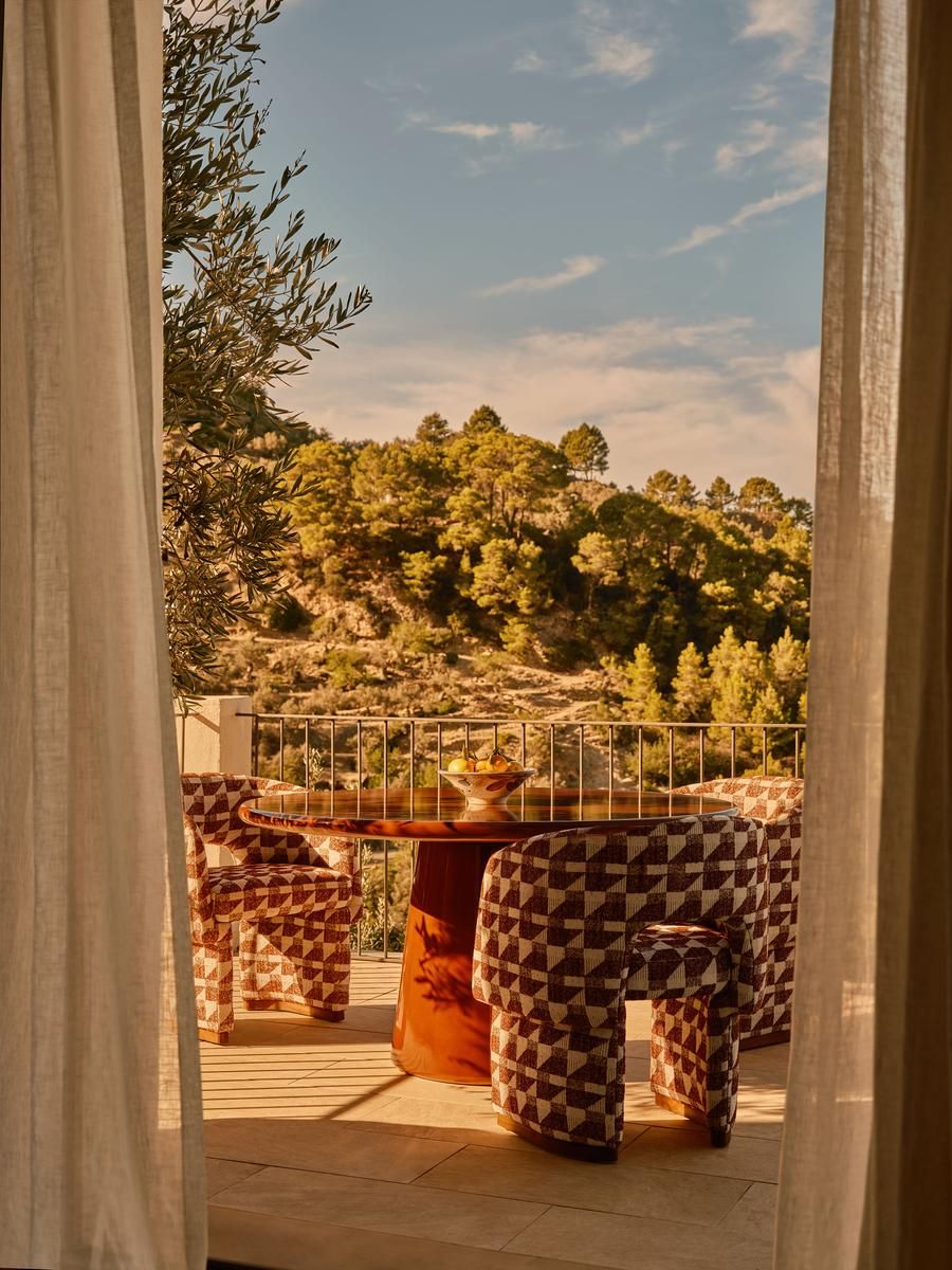 Reti Outdoor Dining Table, Large, Maroon