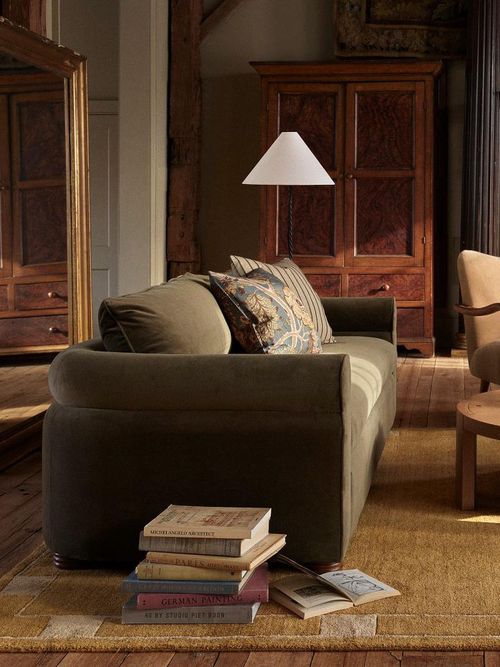 Pierce & Ward Deco Border Handwoven Wool Rug