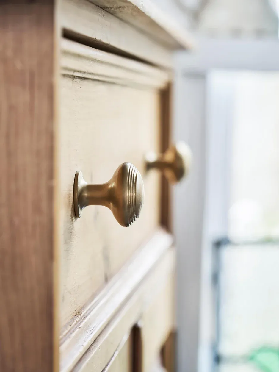 corston, Barlow Cabinet Knob Medium