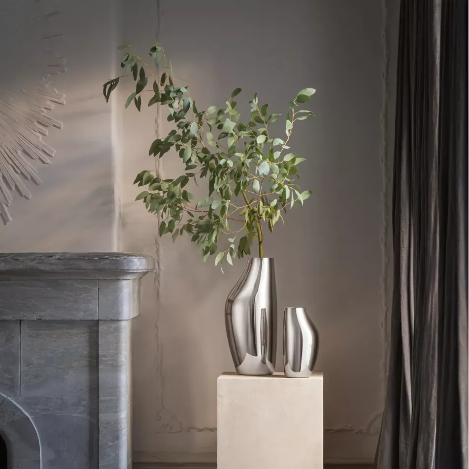 Sky Mirrored-Polished Stainless-Steel Vase 27cm