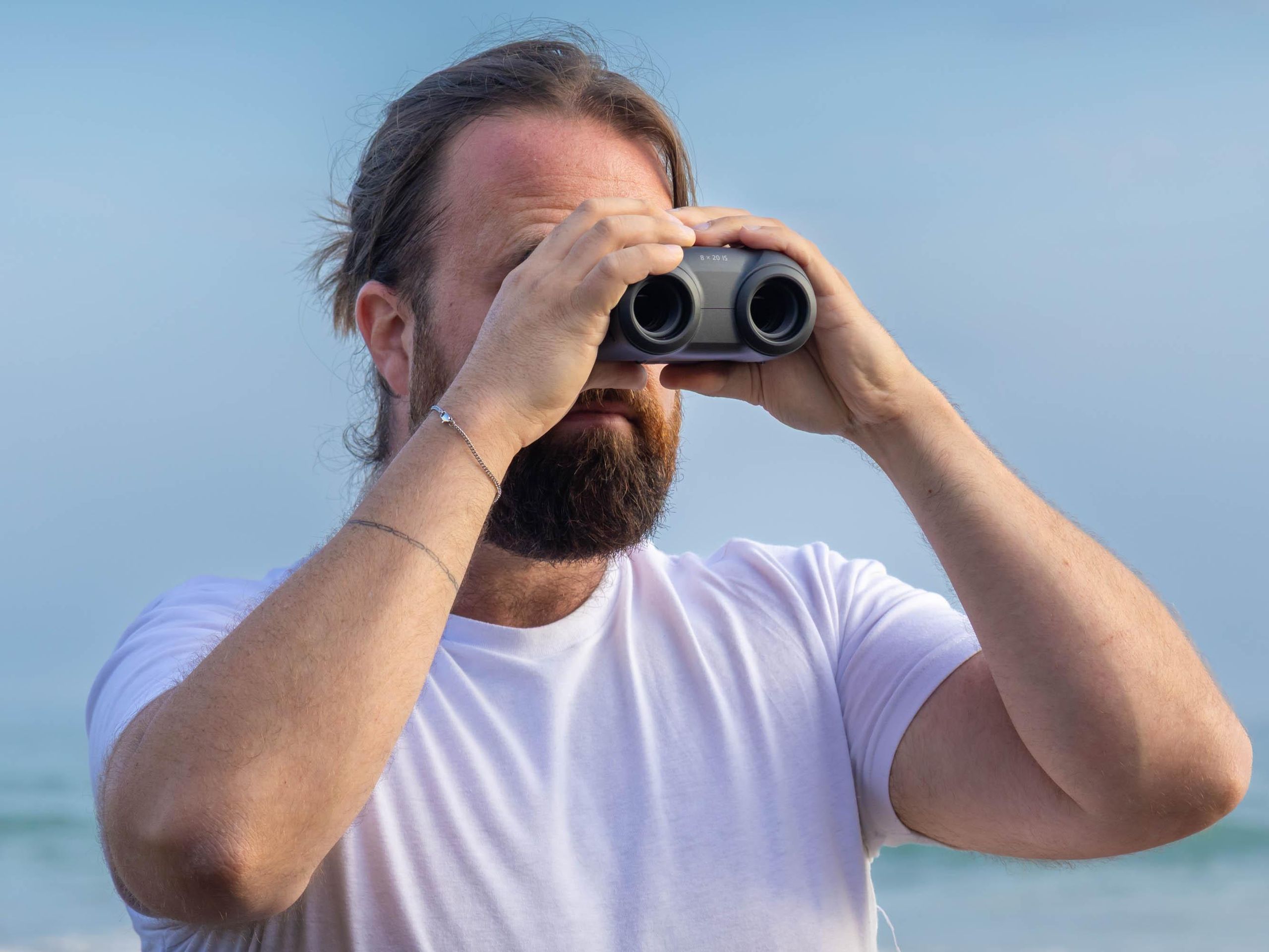 Canon 8x20 IS binocular review | Space