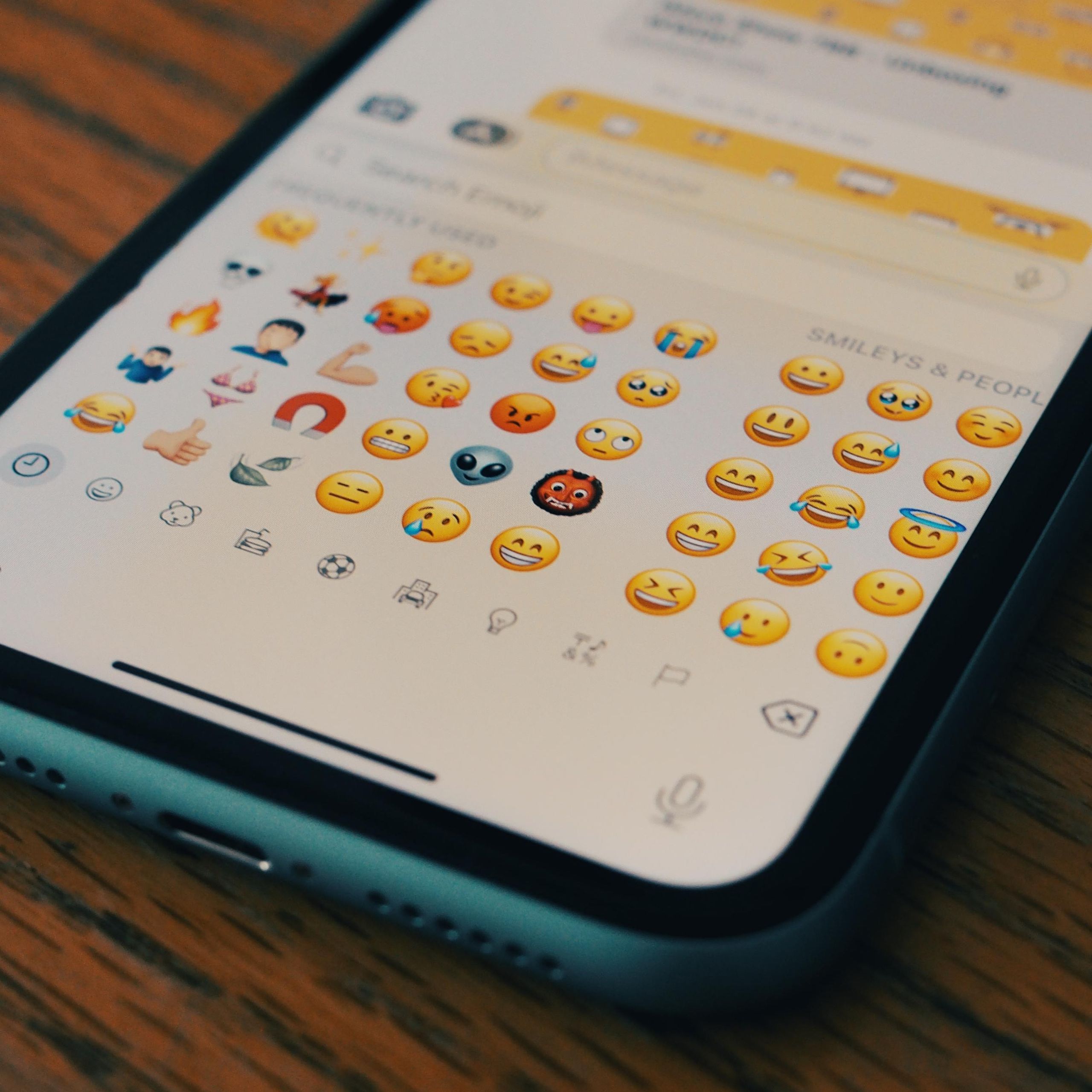 How To Send Emojis Set Up The Emoji Keyboard Ios 14 Guide Tapsmart