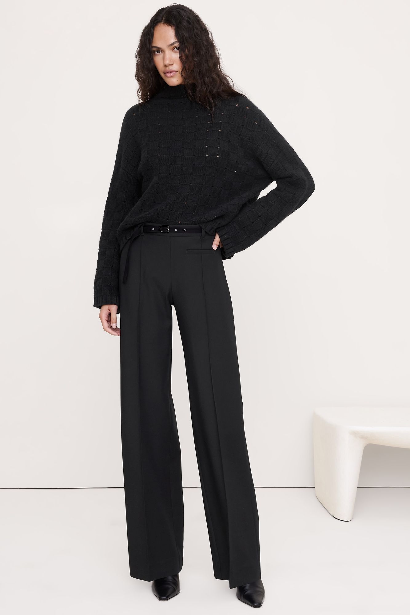 Mid-Rise Wide-Leg City Stretch Pant