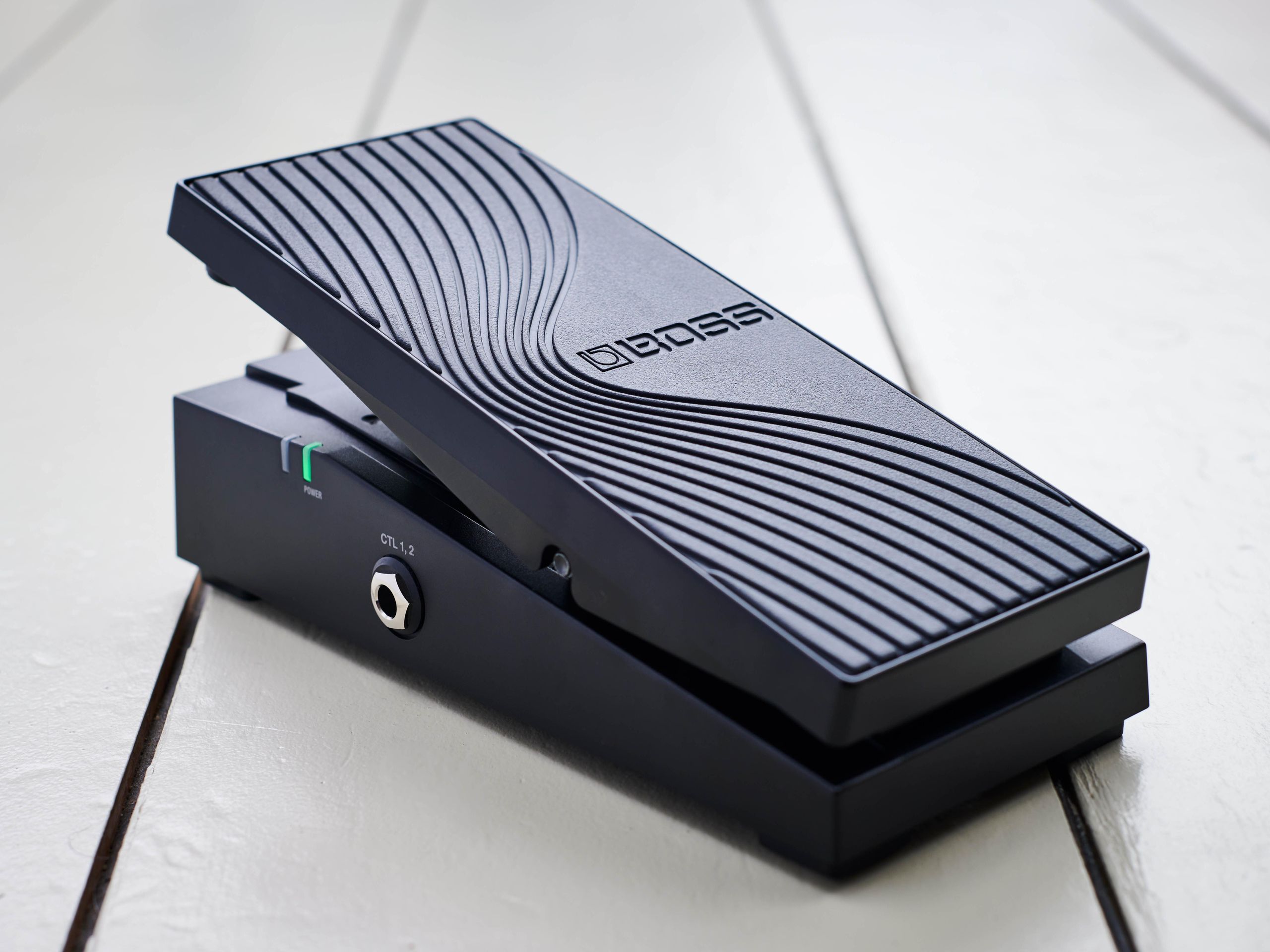 ボスWireless MIDI Expression Pedal EV-1-WL BOSS EV-1-WL Wireless MIDI Expression Pedal | Music & Arts