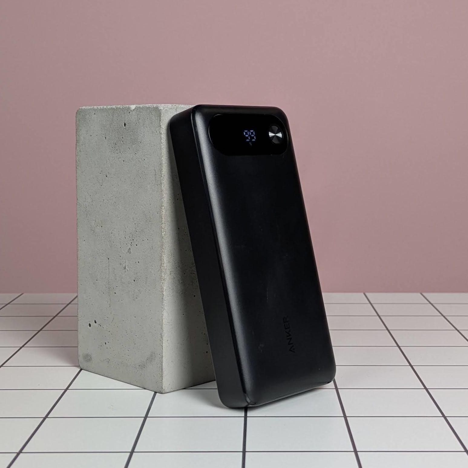 Anker Power Bank 20000mAh 87W　ブラック Anker Power Bank (20000mAh, 87W, Built-In USB-C ケーブル)を
