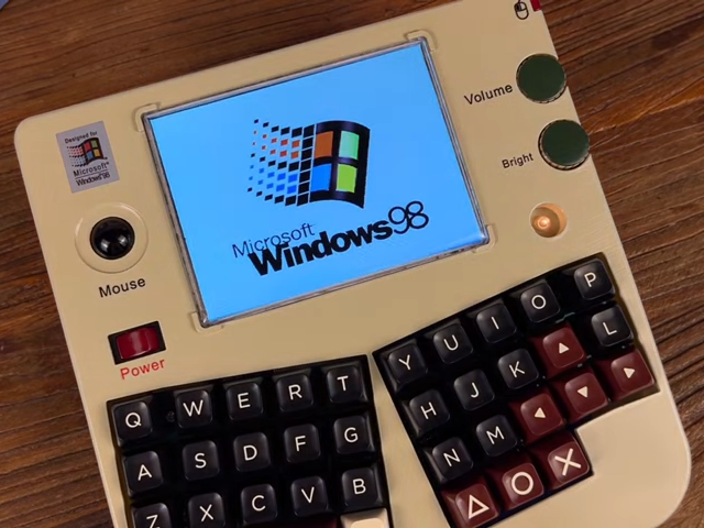 Modder builds Windows 98 handheld gaming PC with Intel Pentium