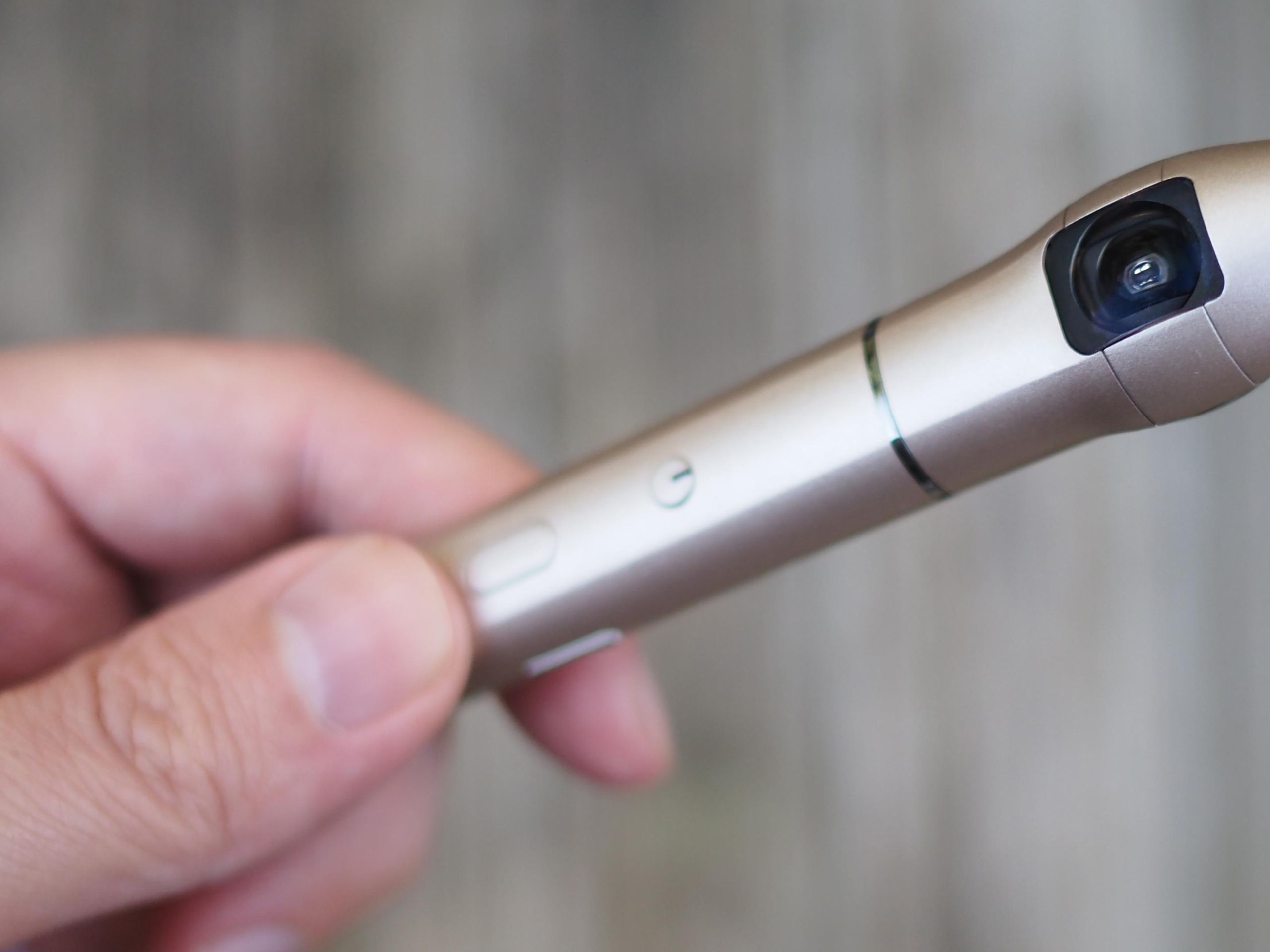 vecnos IQUI 360度カメラ Vecnos Iqui 360 Camera Review: Simple but Limited | WIRED