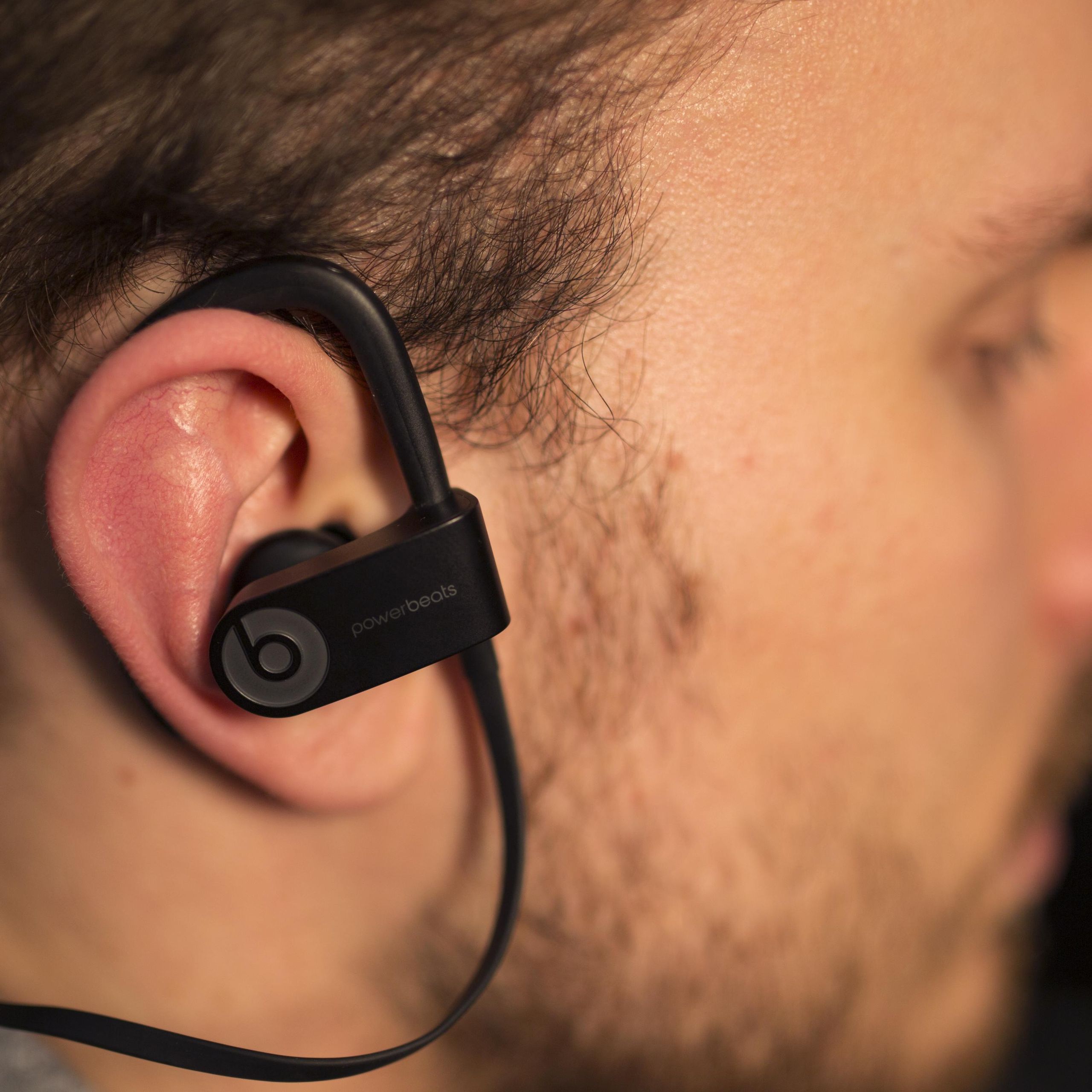 イヤホン POWERBEATS 3 Amazon.com: Powerbeats3 Wireless In-Ear Headphones - Shock Yellow