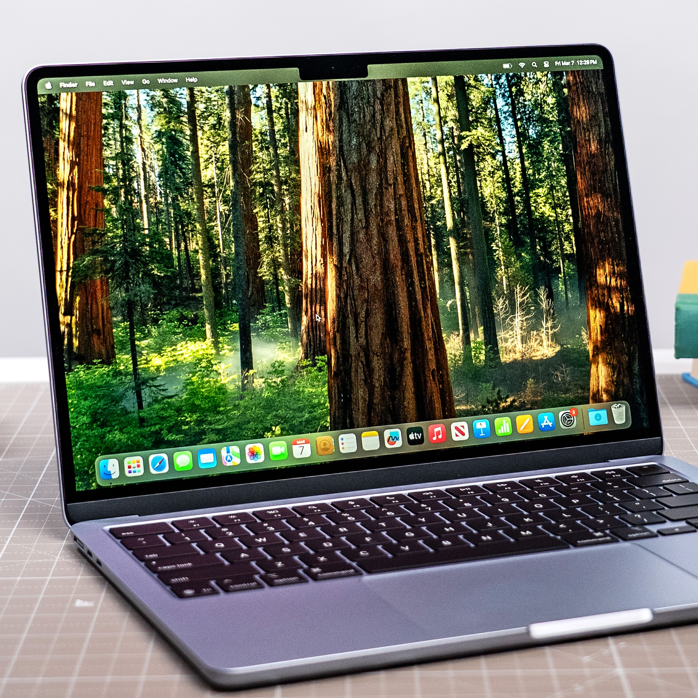 MacBookAir 最新MacOS&最新Windows+最新MSoffice Apple's $599 MacBook could be a game-changer — just as