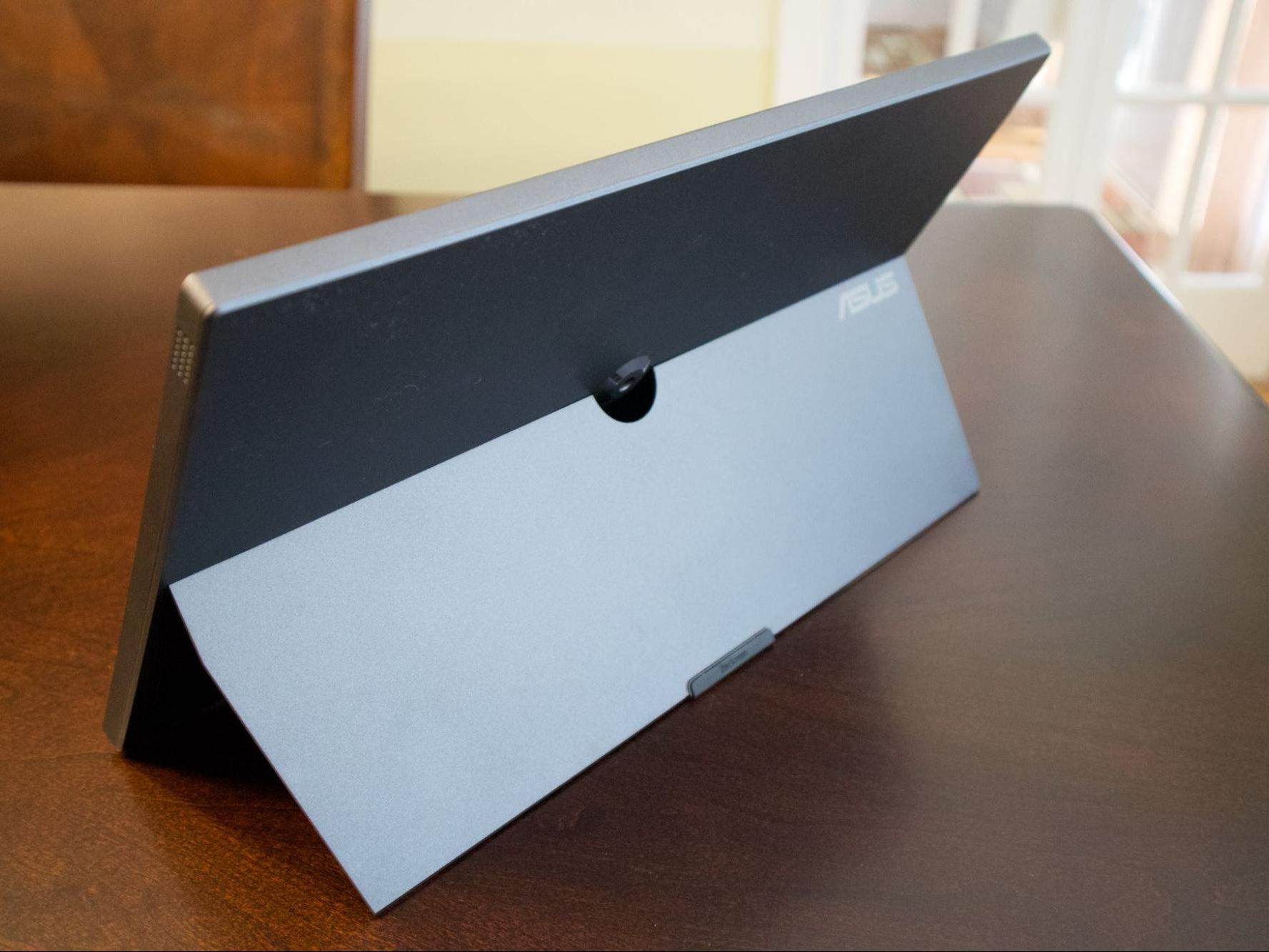 Asus ZenScreen Go MB16AWP Review: Wireless Mirroring, Great Asus ZenScreen Go MB16AWP Review: Wireless Mirroring, Great