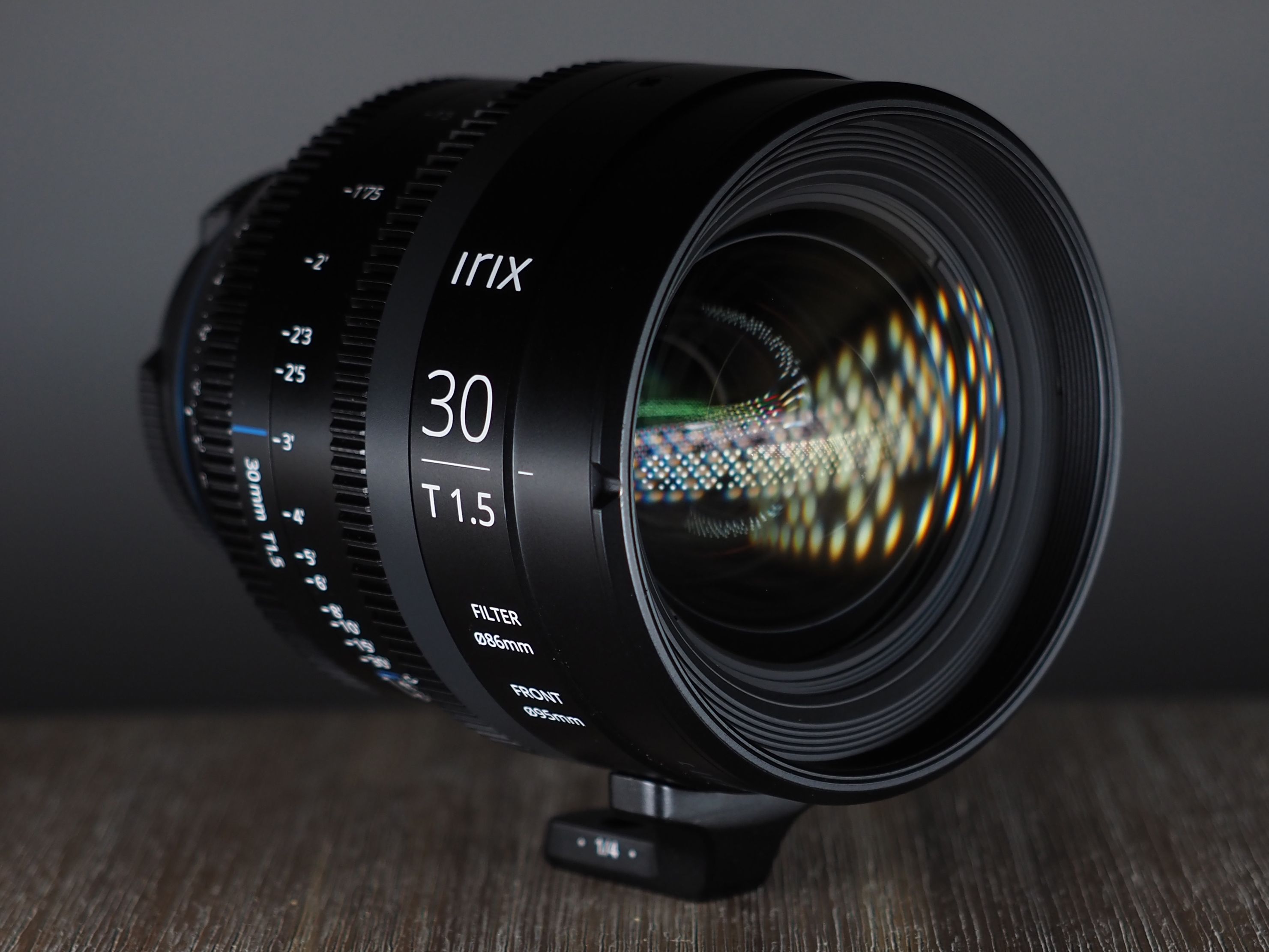 【美品・送料込】Irix Cine 30mm T1.5 シネマレンズ（フルサイズ Irix Cine 30mm T1.5 (Feet)
