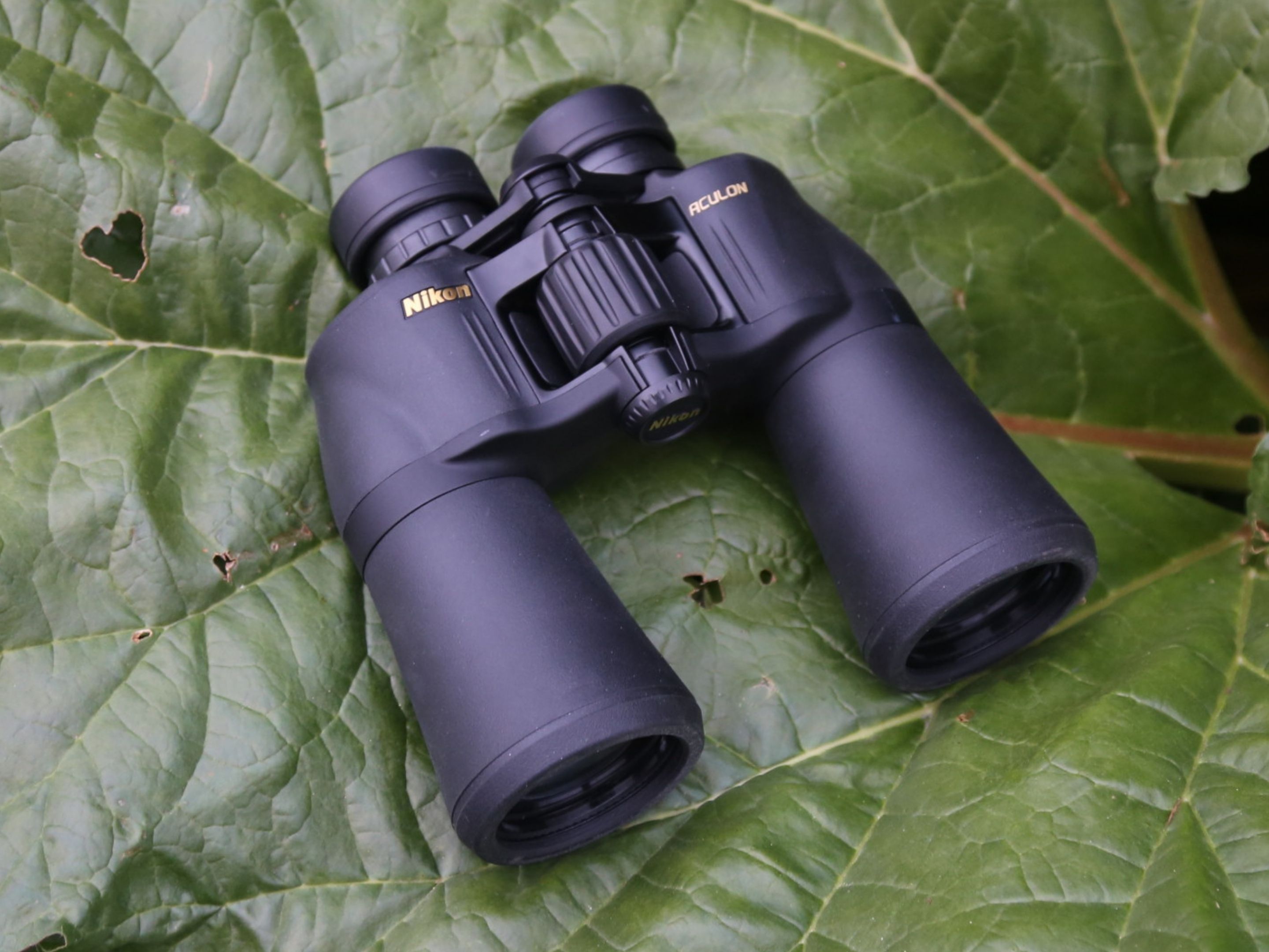 Nikon 10x50 Aculon A211 binoculars review | Space