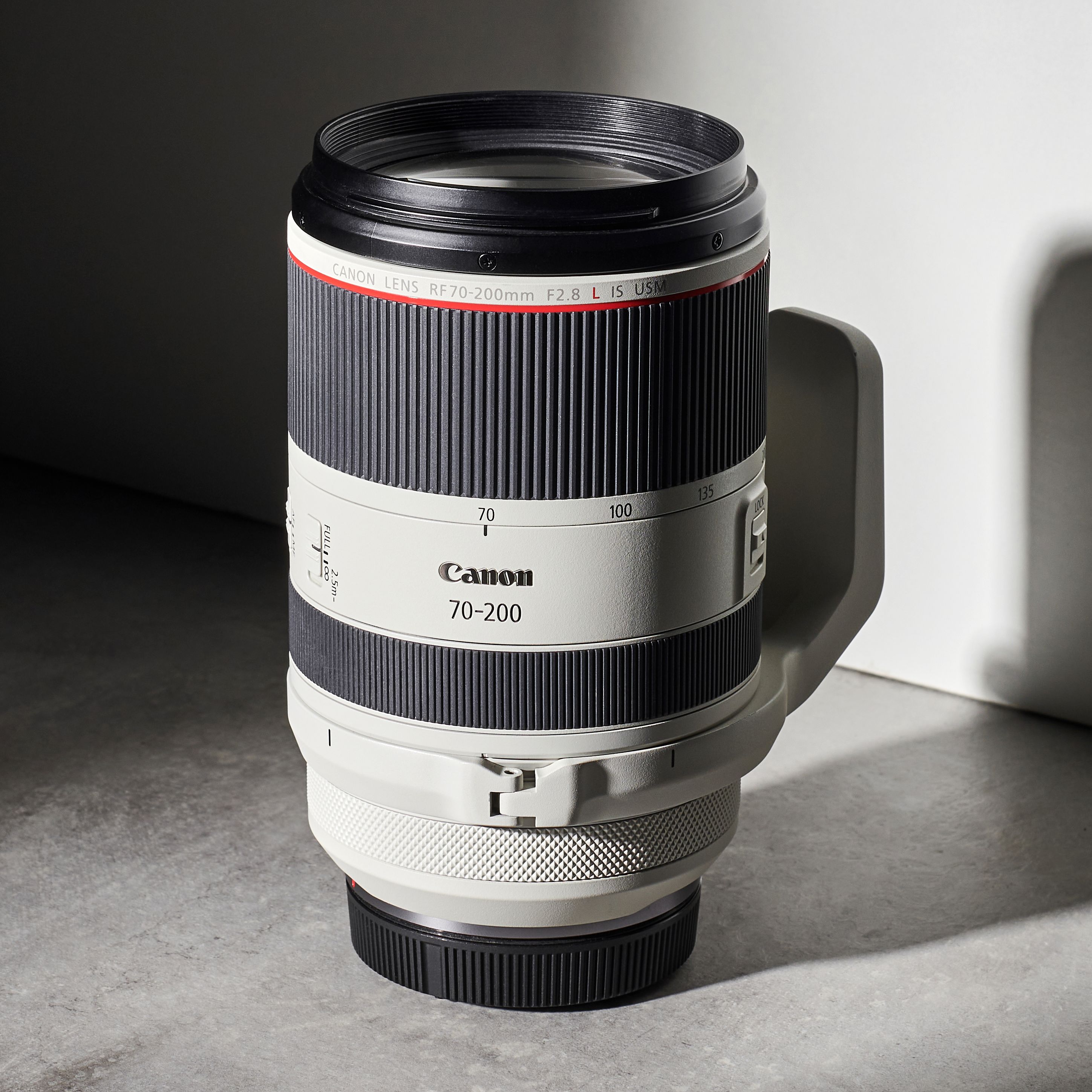 【Canon】EOS1 とCanon ZOOM LENS EF Canon celebrates significant milestone with production of