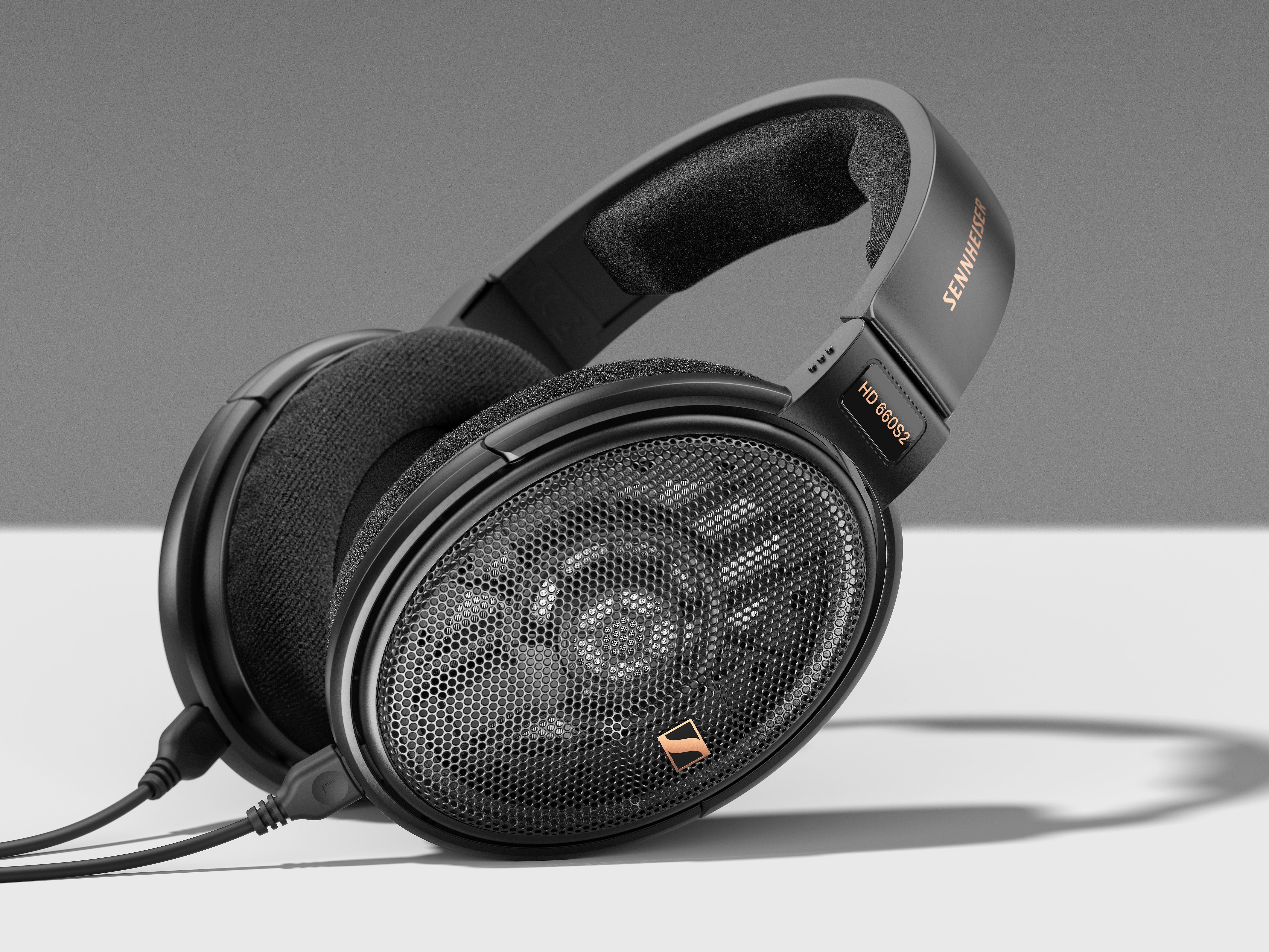 【美品・元箱付属品完備】SENNHEISER HD 660S2 SENNHEISER HD 660S2レビュー ロングセラーシリーズ600番台の