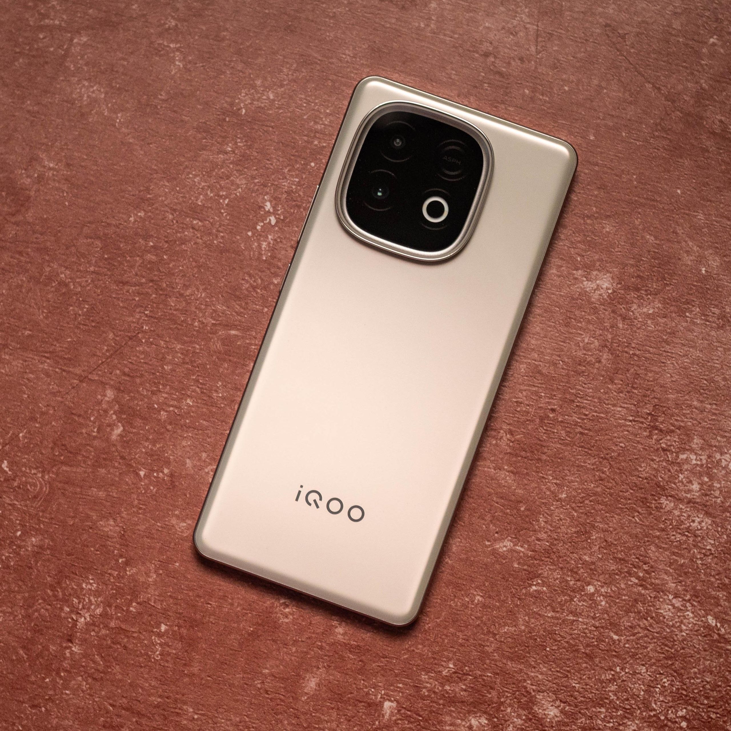 Review: The iQOO Neo 10 is a mid-range gaming and battery