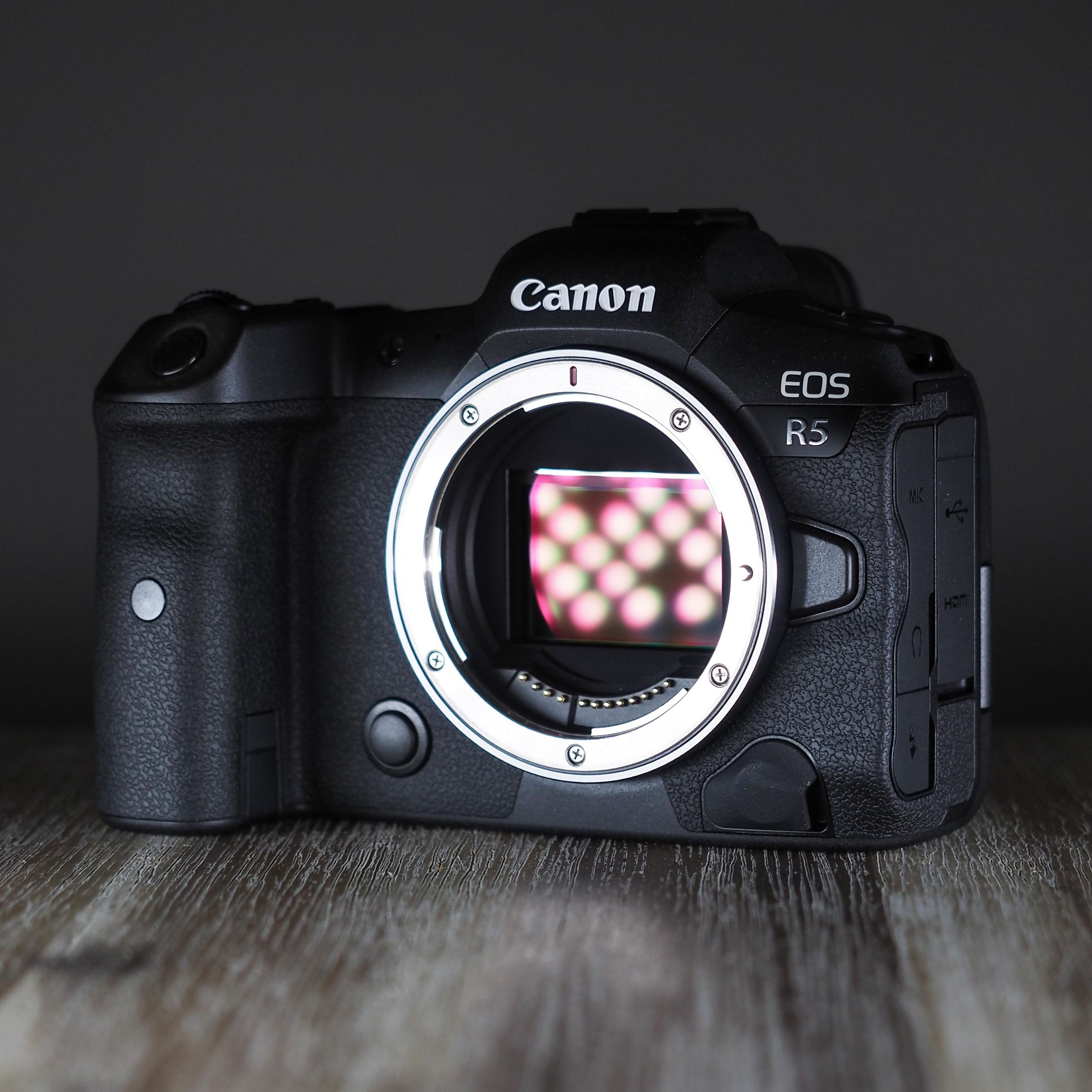 180MP images: is pixel shift coming to the Canon EOS R5? | Digital