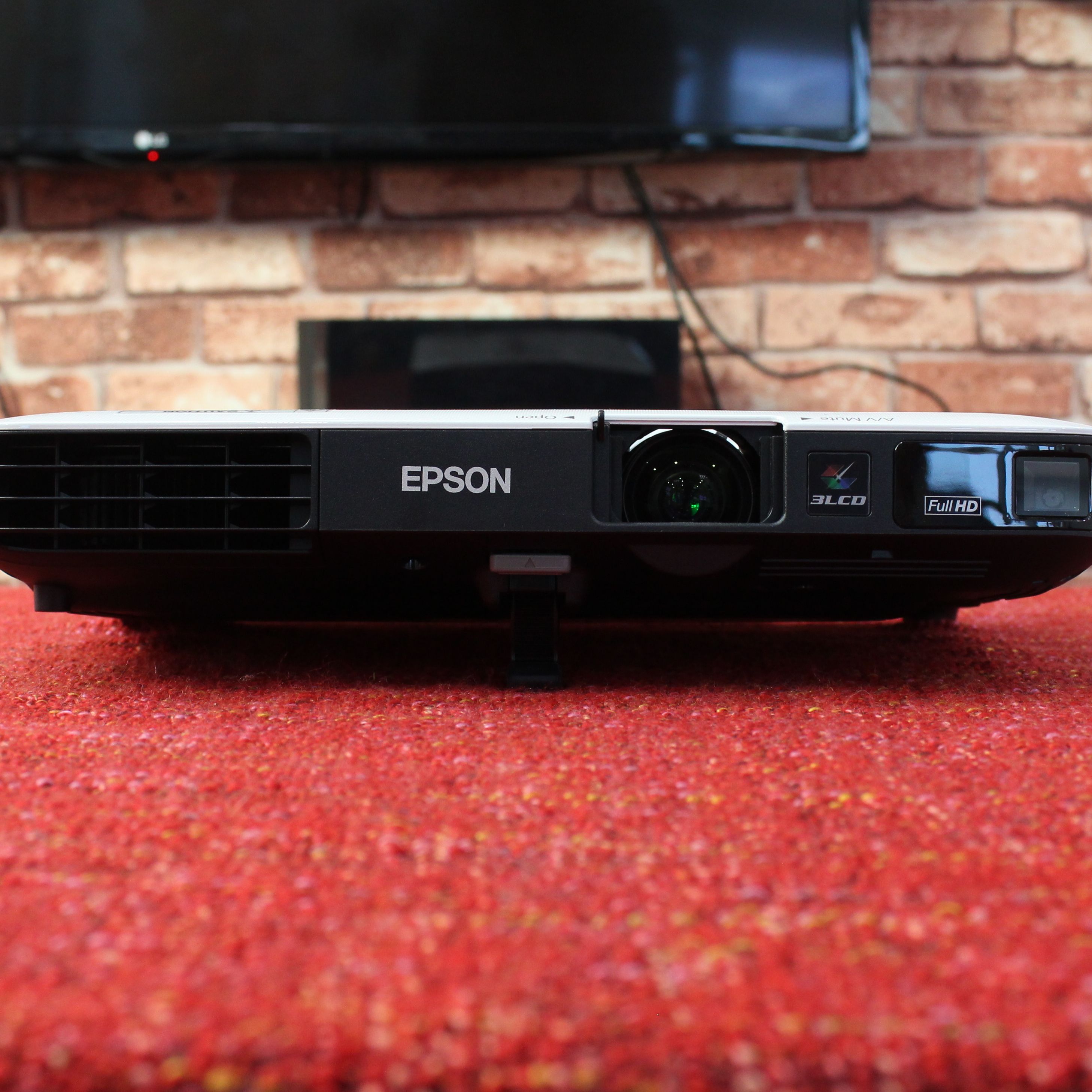 EB-1795F | Projectors for Business & Education | Epson Australia