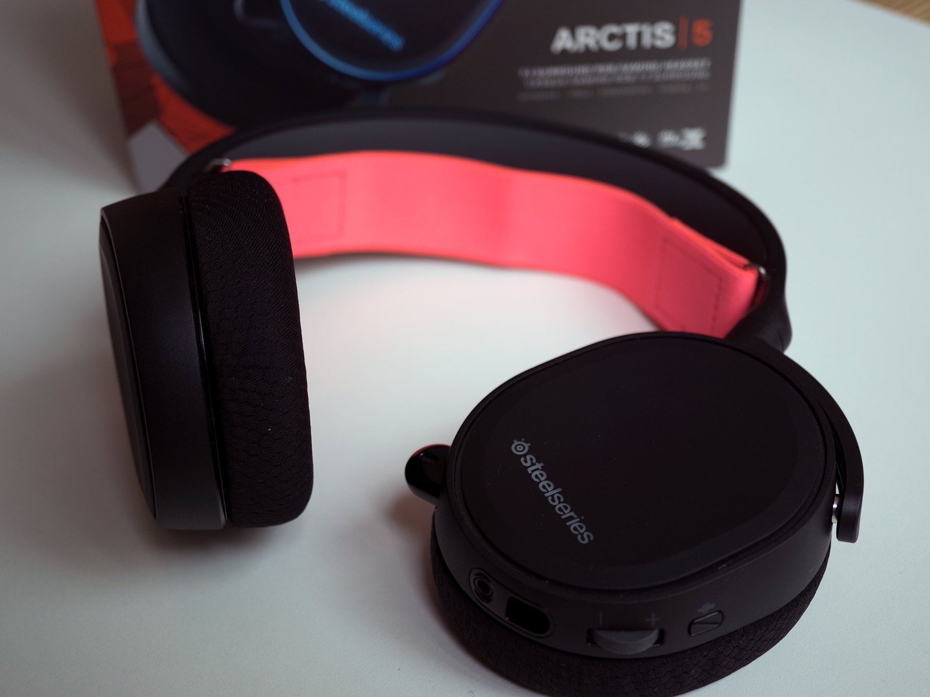 即日発送steelseries arctis5 Steelseries Arctis 5 Headset - Black - Newegg.com