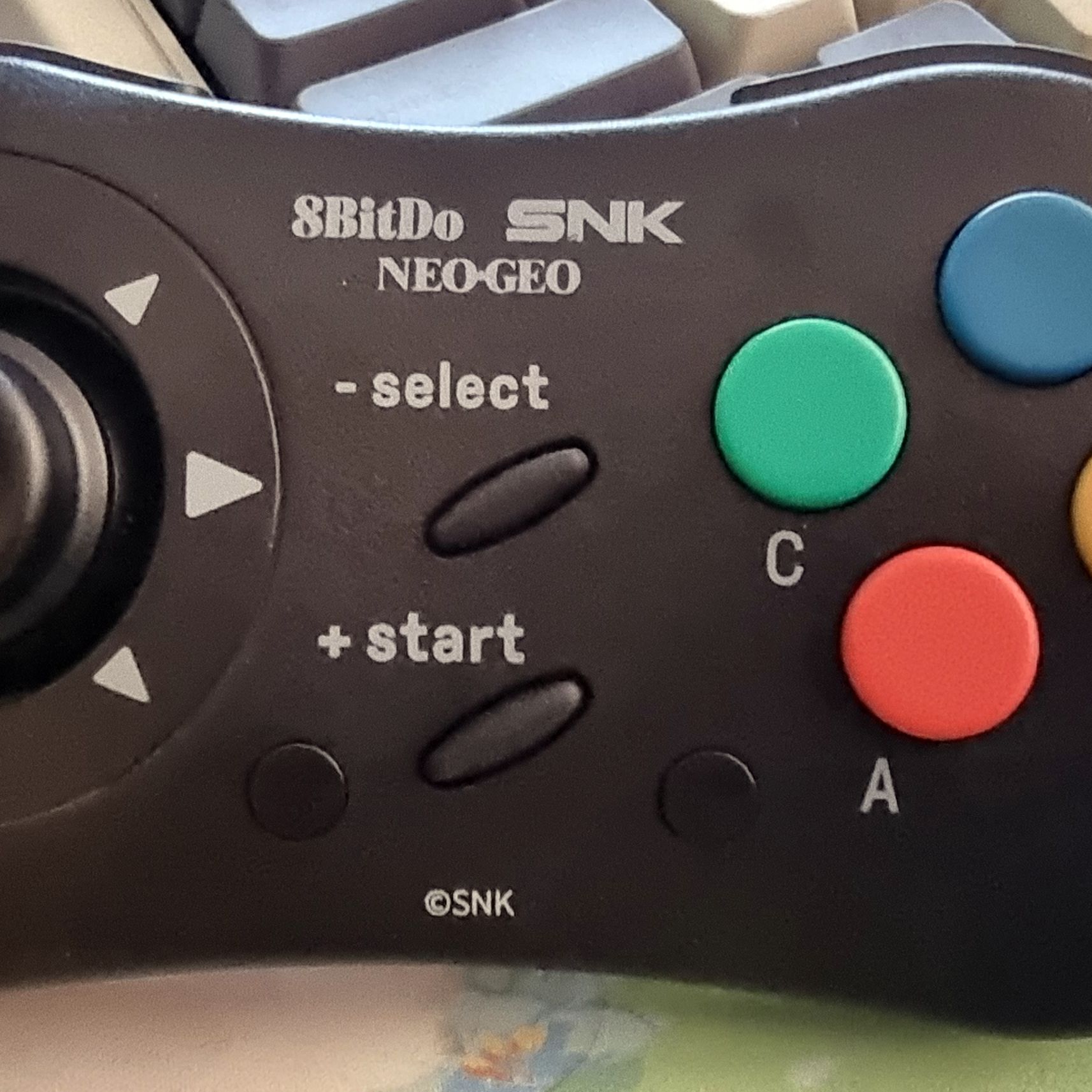 8BitDo NeoGeo Wireless Controller review - an exceptional