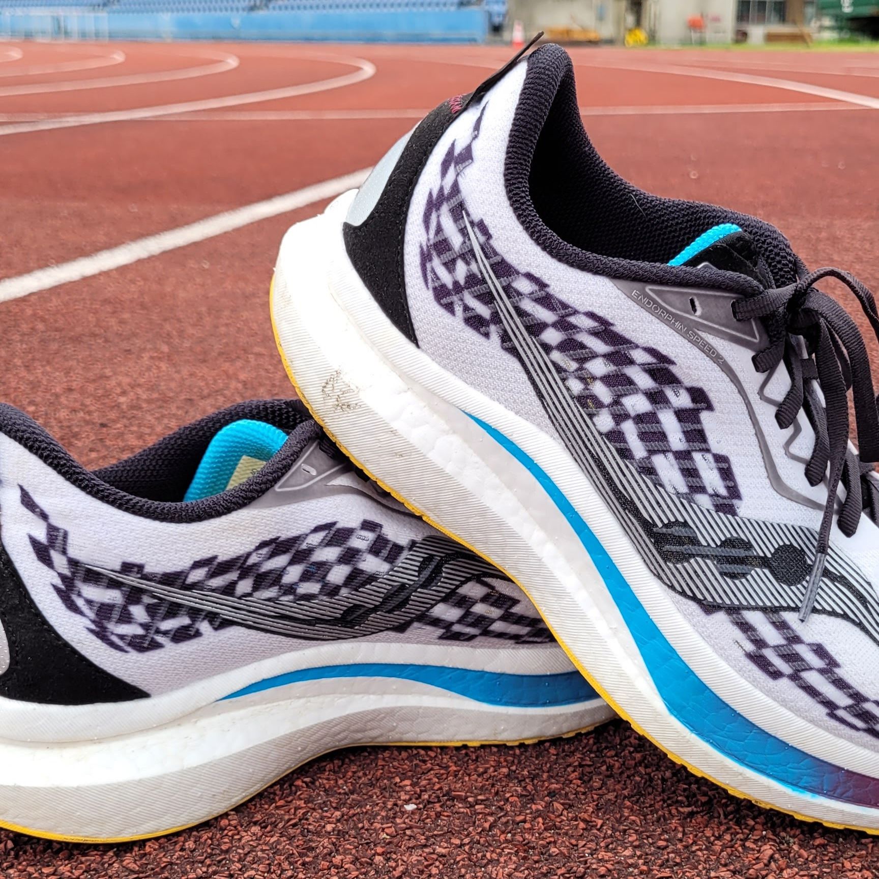 房*ン様 SAUCONY ENDORPHIN SPEED2 26.0 Cut in half: Saucony Endorphin Speed 2 Review | RunRepeat