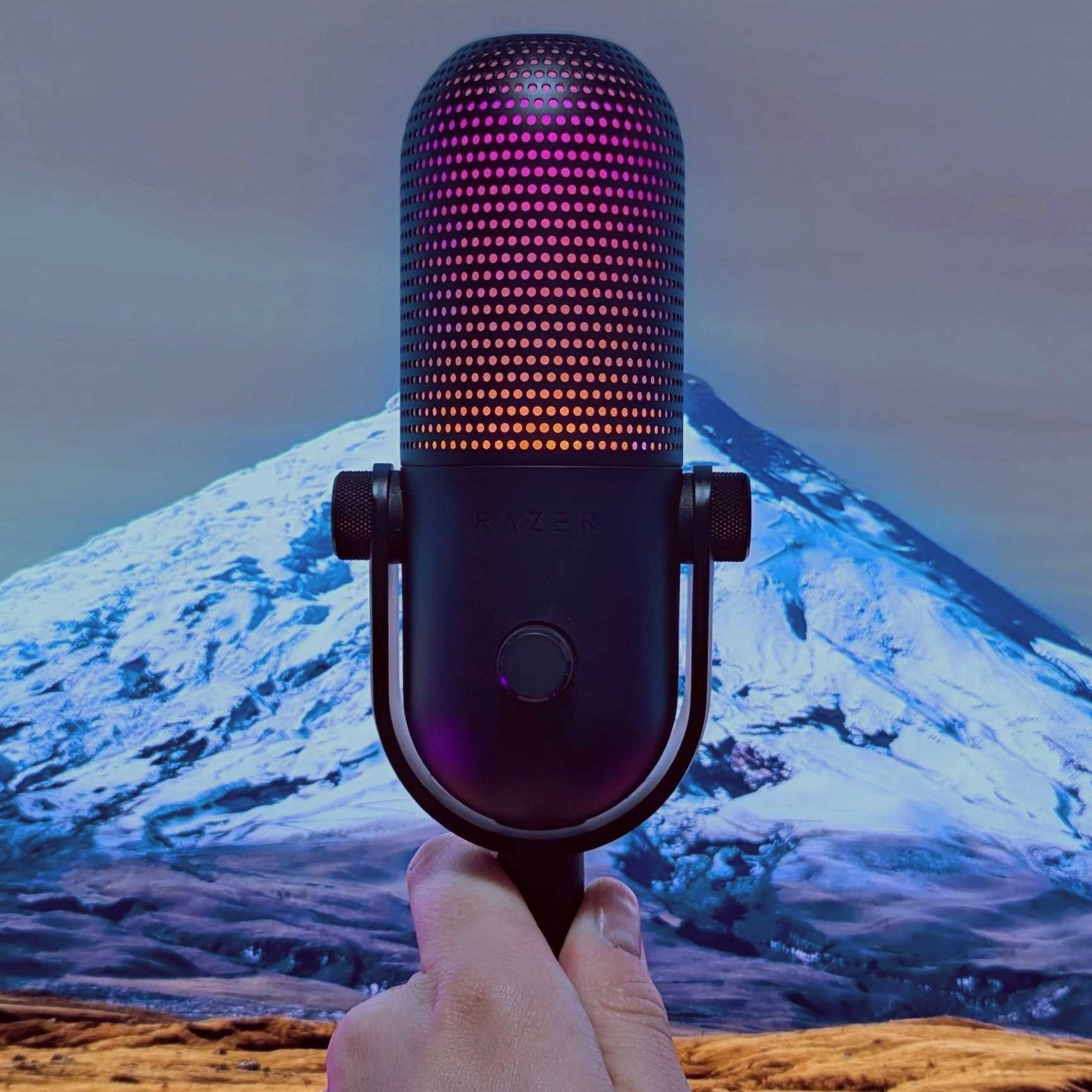 新品　未開封　RAZER SEIREN V3 CHROMA Razer Seiren V3 Chroma Condenser USB Microphone White RZ19