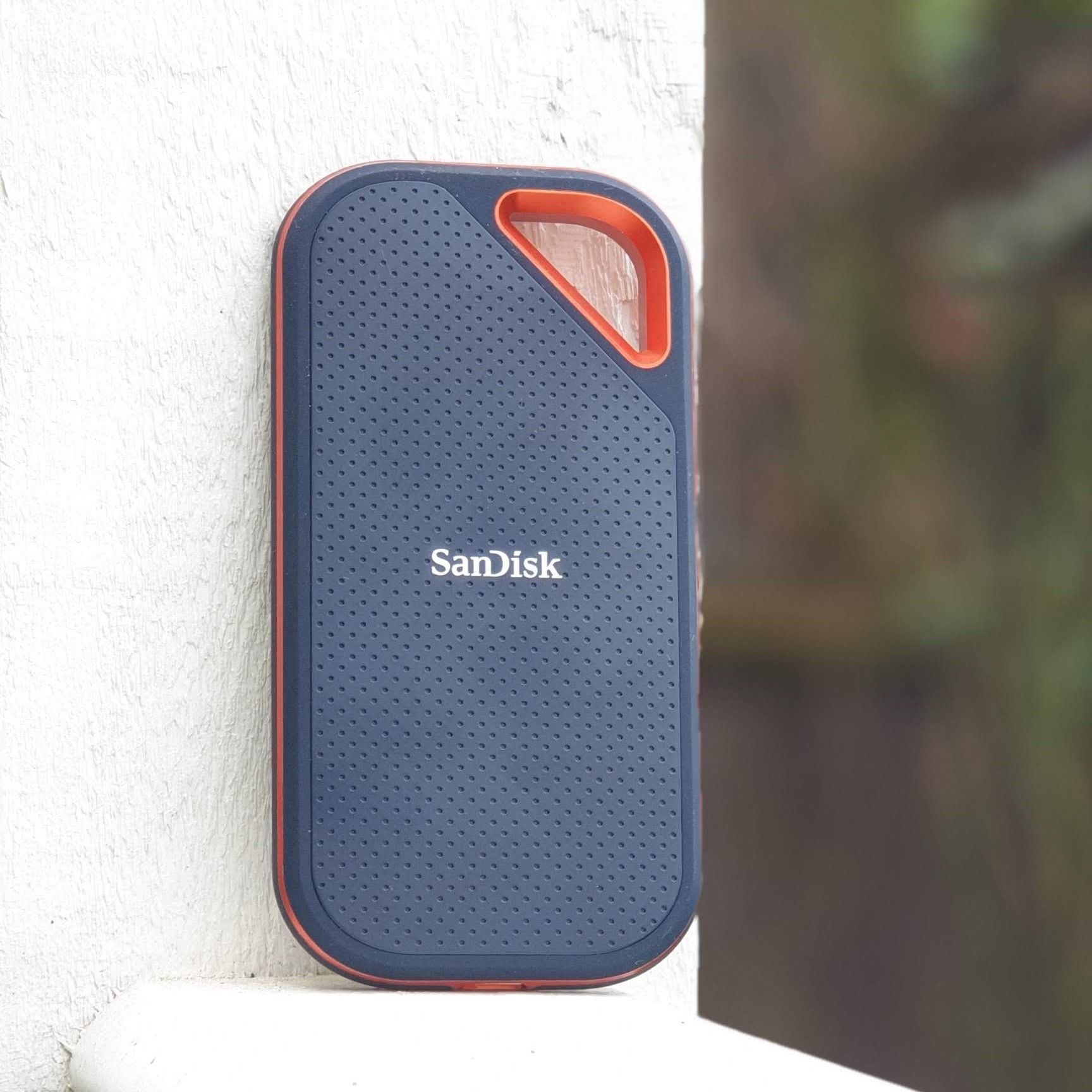 美品 SanDisk Extreme Pro Portable SSD 1TB SanDisk SSD Extreme Pro Portable 1TB 2000MB/S. - Foto Erhardt