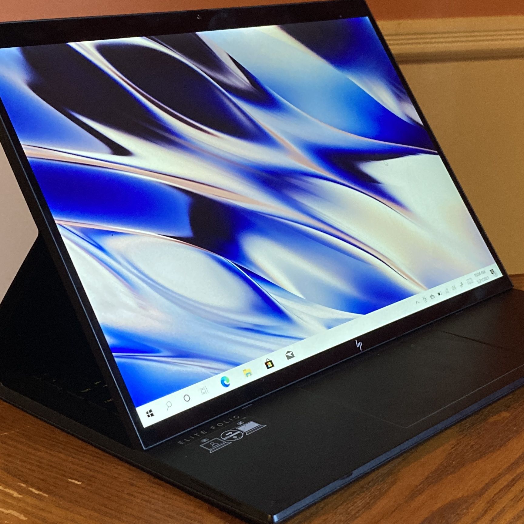 HP Elite Folio review: The battery life will shock you | Laptop Mag