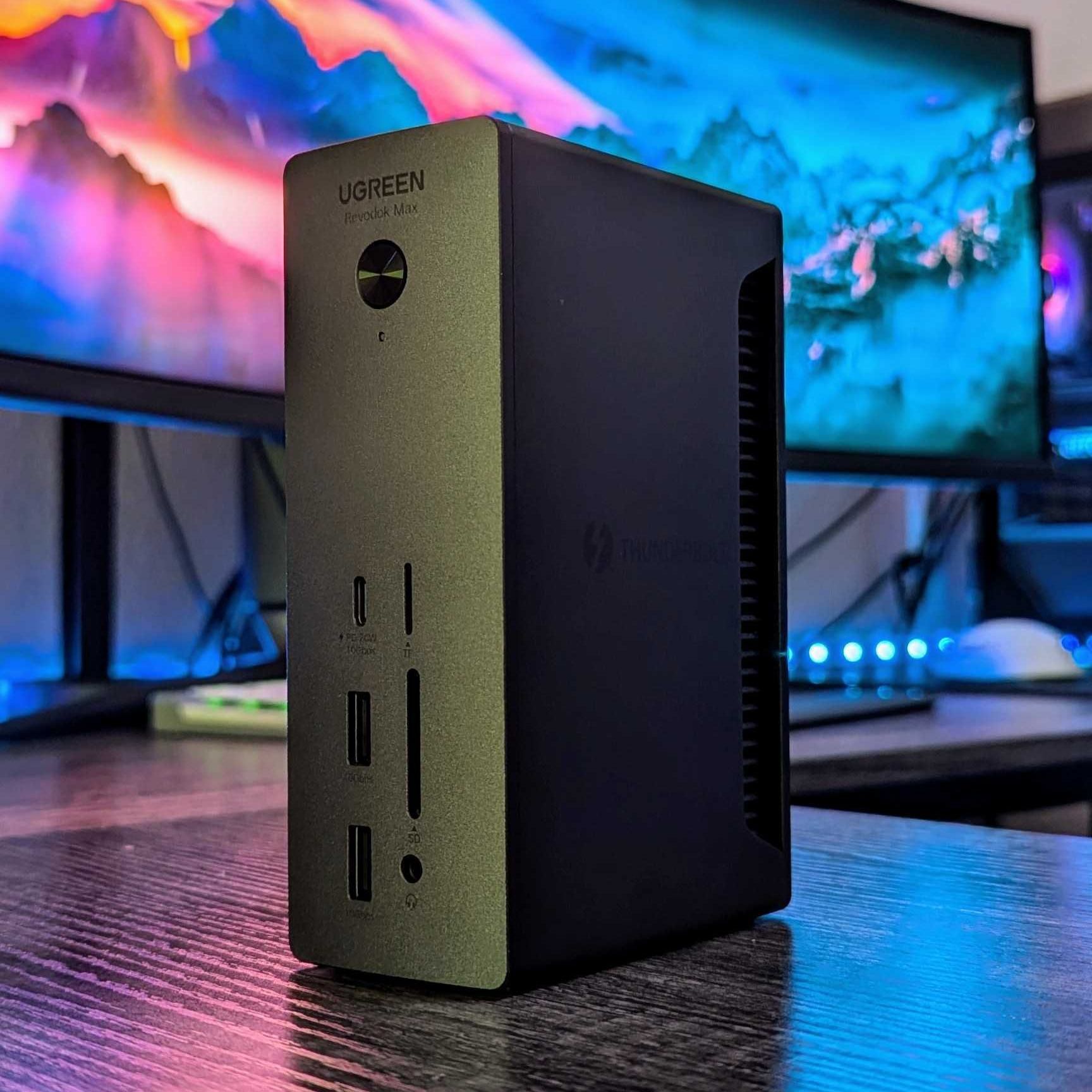 UGREEN Revodok Max 213 Thunderbolt 4 13-in-1 Docking Station