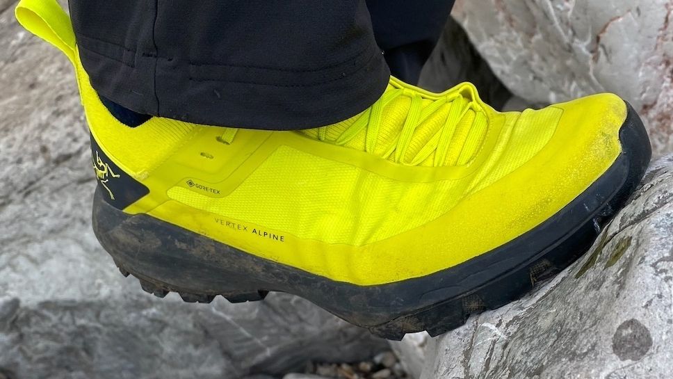 靴 ARC'TERYX Yellow Mountain Trail used ARC'TERYX Yellow Mountain Trail used