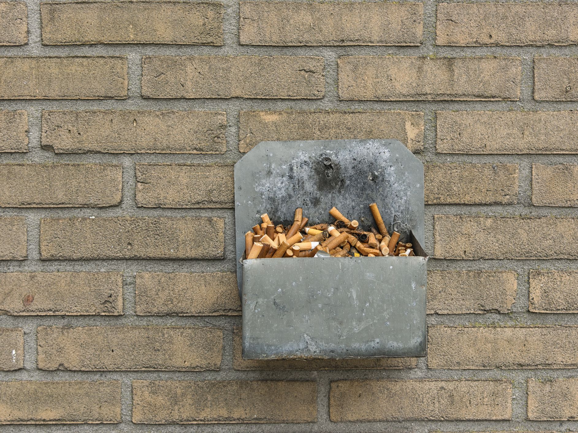 The tobacco industry is going smoke-free - how to invest