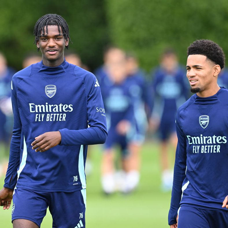 Arsenal could be about to give No.10 shirt to 17-year-old