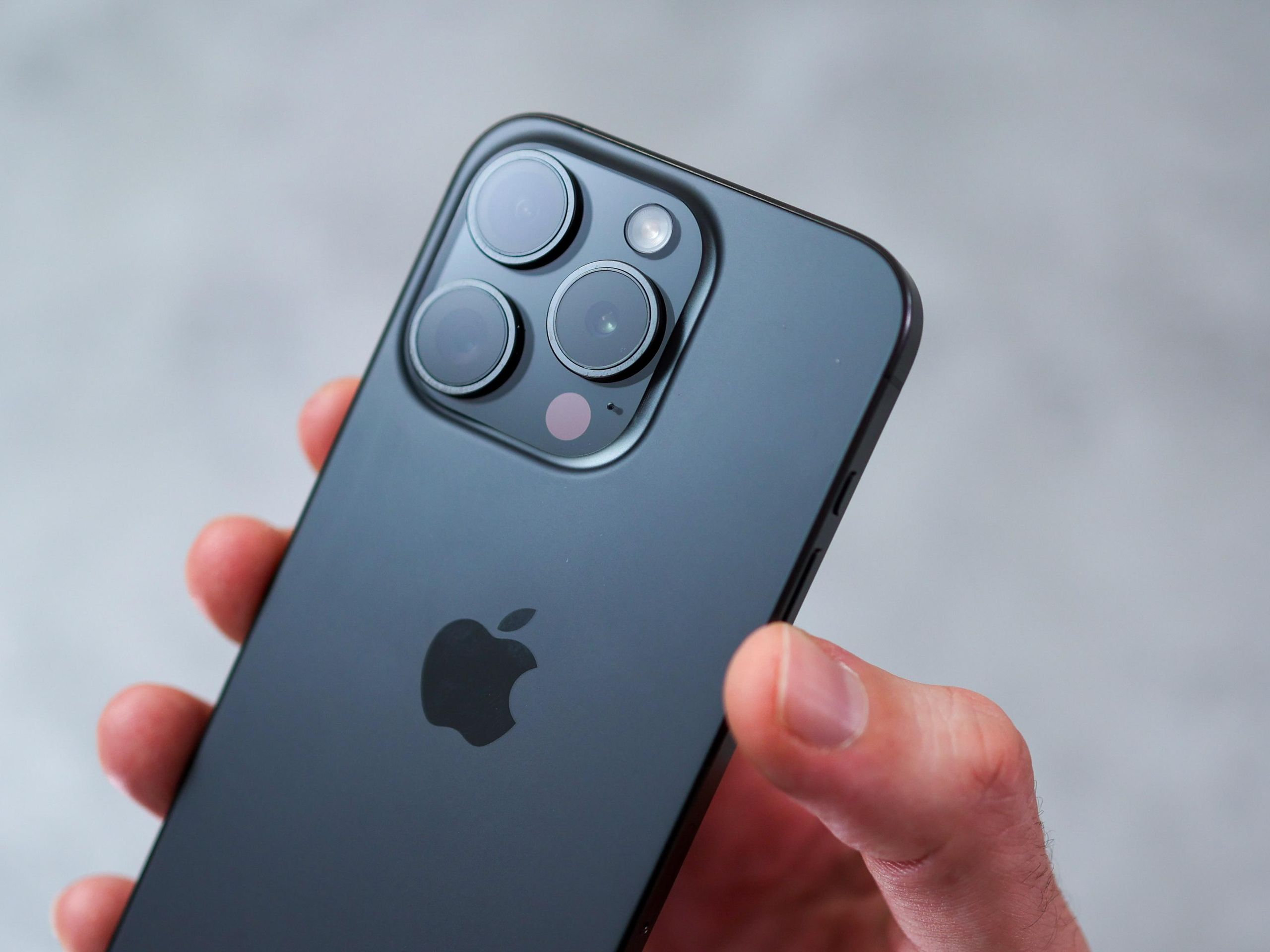 Apple iPhone 15 Pro ブラック Amazon.com: Apple iPhone 15 Pro, 128GB, Black Titanium - T-Mobile