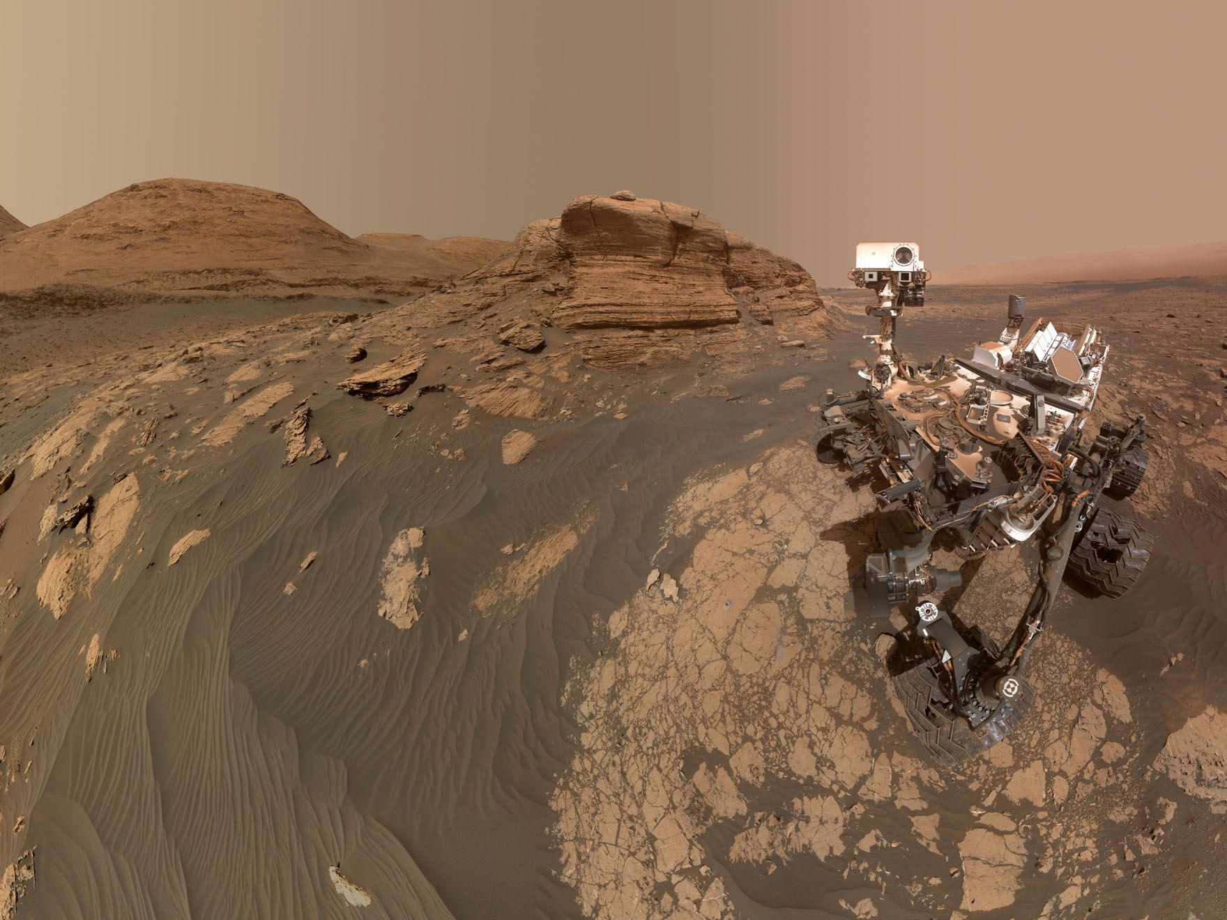 NASA's Mars Curiosity rover snaps scenic selfie at 'Mont Mercou