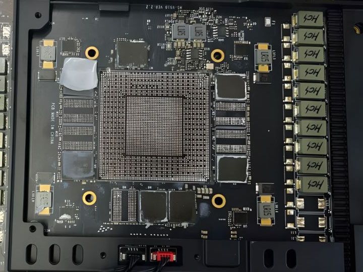 Hong Kong RTX 4090 buyer shocked as purchase lacked GPU and VRAM