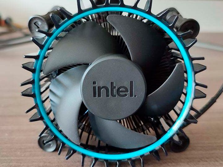 Intel Core i5-12400F BOX (純正クーラー共 動作確認済） yE6Pzuofwx7CTJR622jTSA.jpg