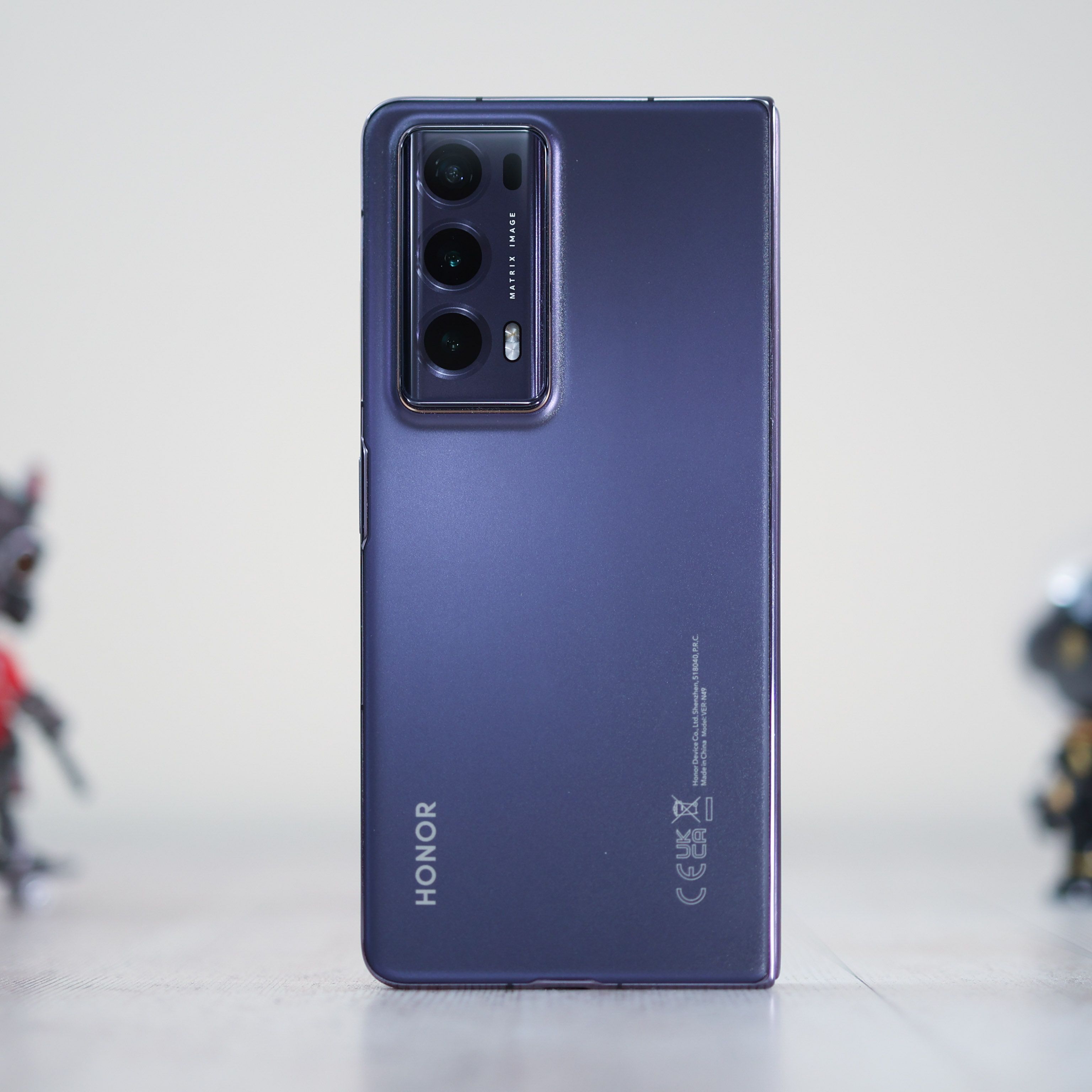 HONOR Magic V2 パープル 本体 Honor Magic V2 16/512 GB Purple купити в ⁕ ALLO.UA ⁕ ціна